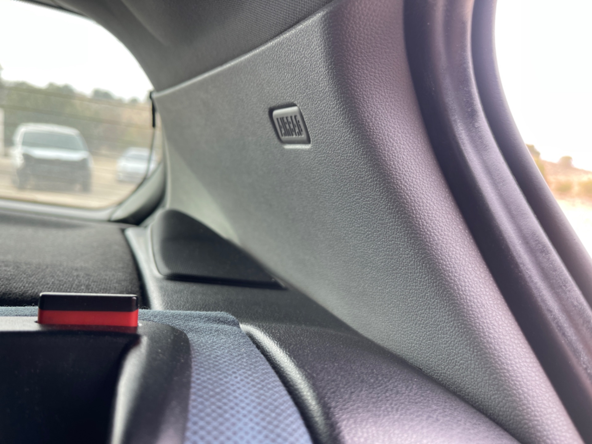 Left rear curtain airbag, photo 1 of 1