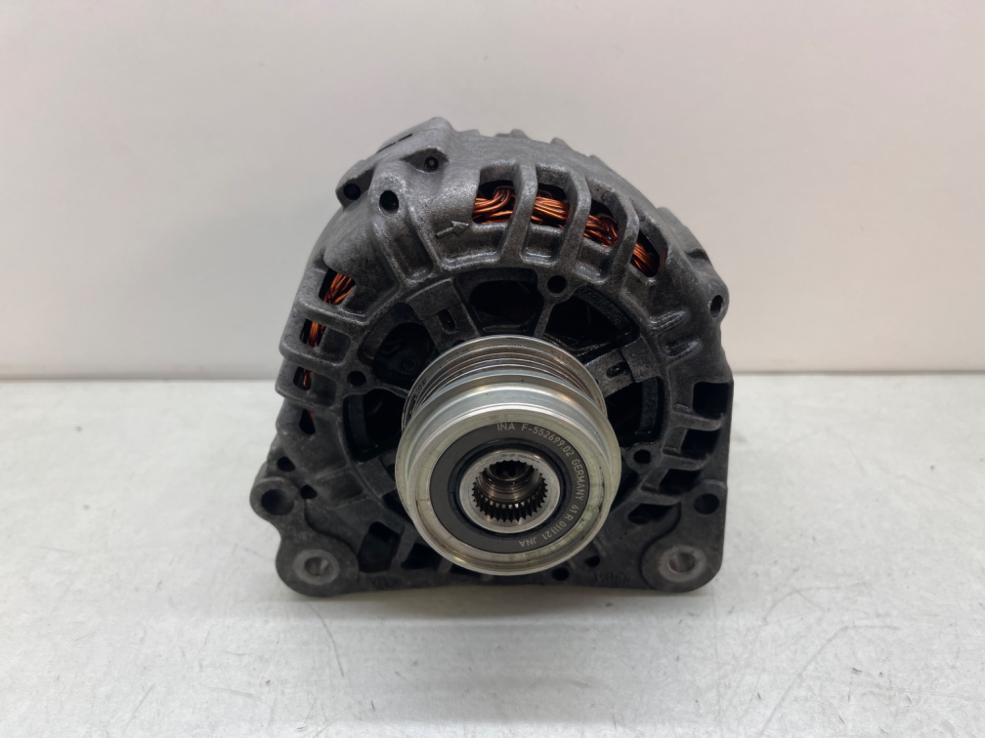 Alternador