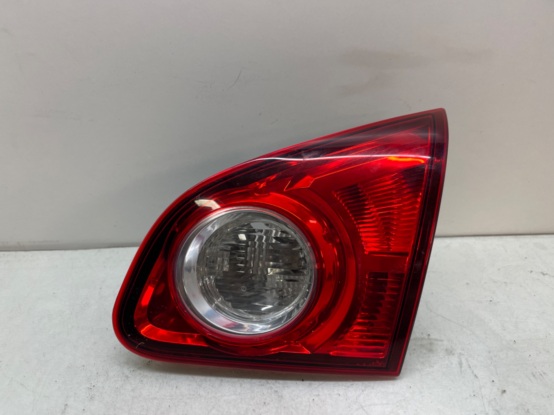 Right inner rear light, photo 1 of 7