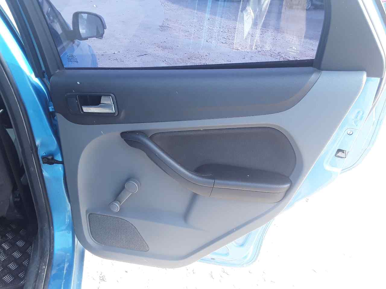 Guarnecido puerta trasera derecha