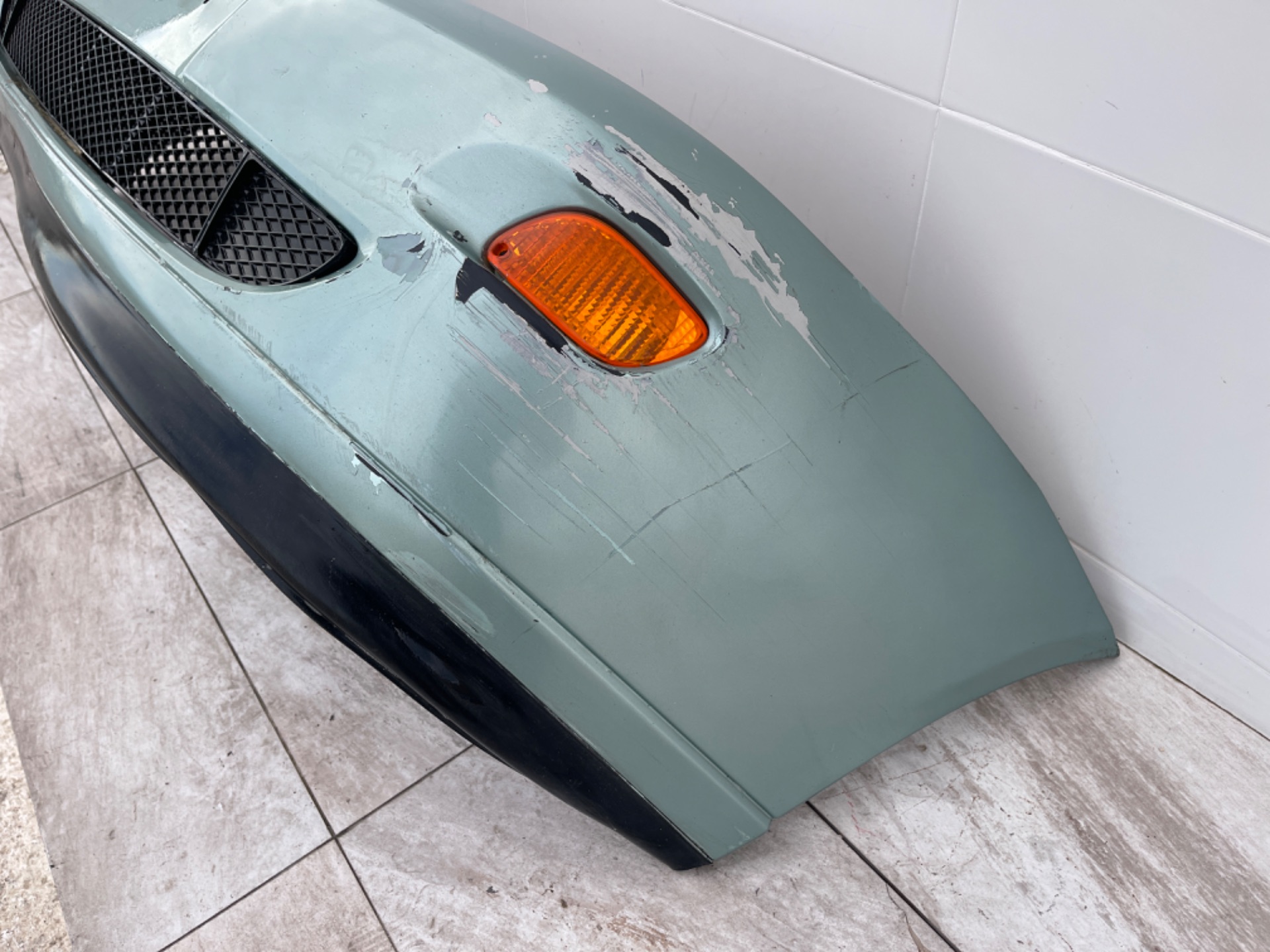 Paragolpes delantero