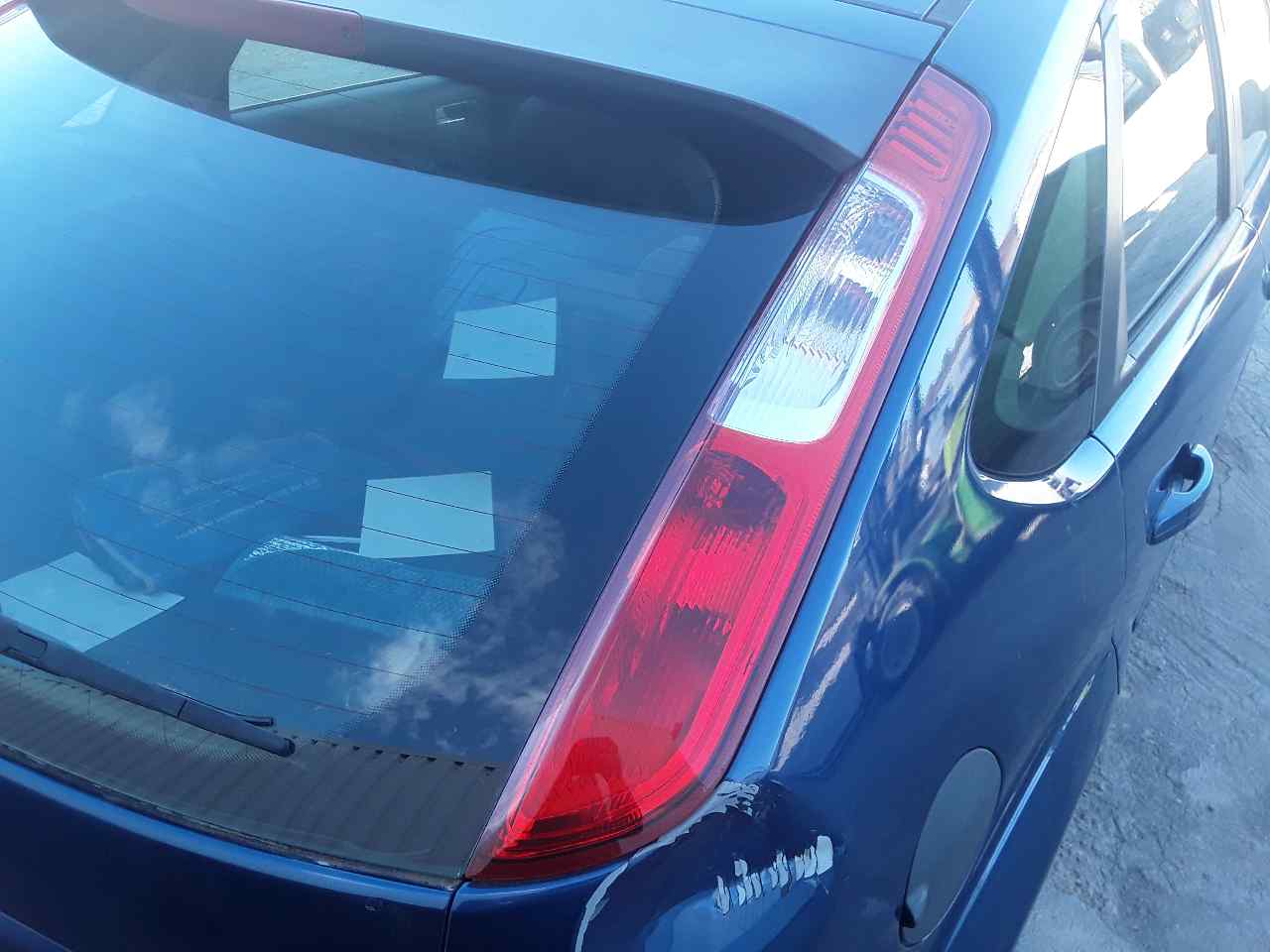 Piloto trasero derecho