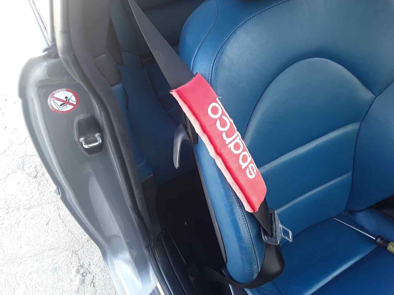 Cinturon seguridad delantero derecho