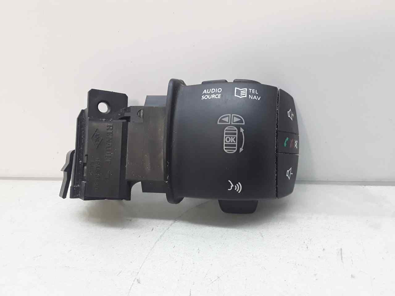 Mando multifuncion, foto 1 de 5