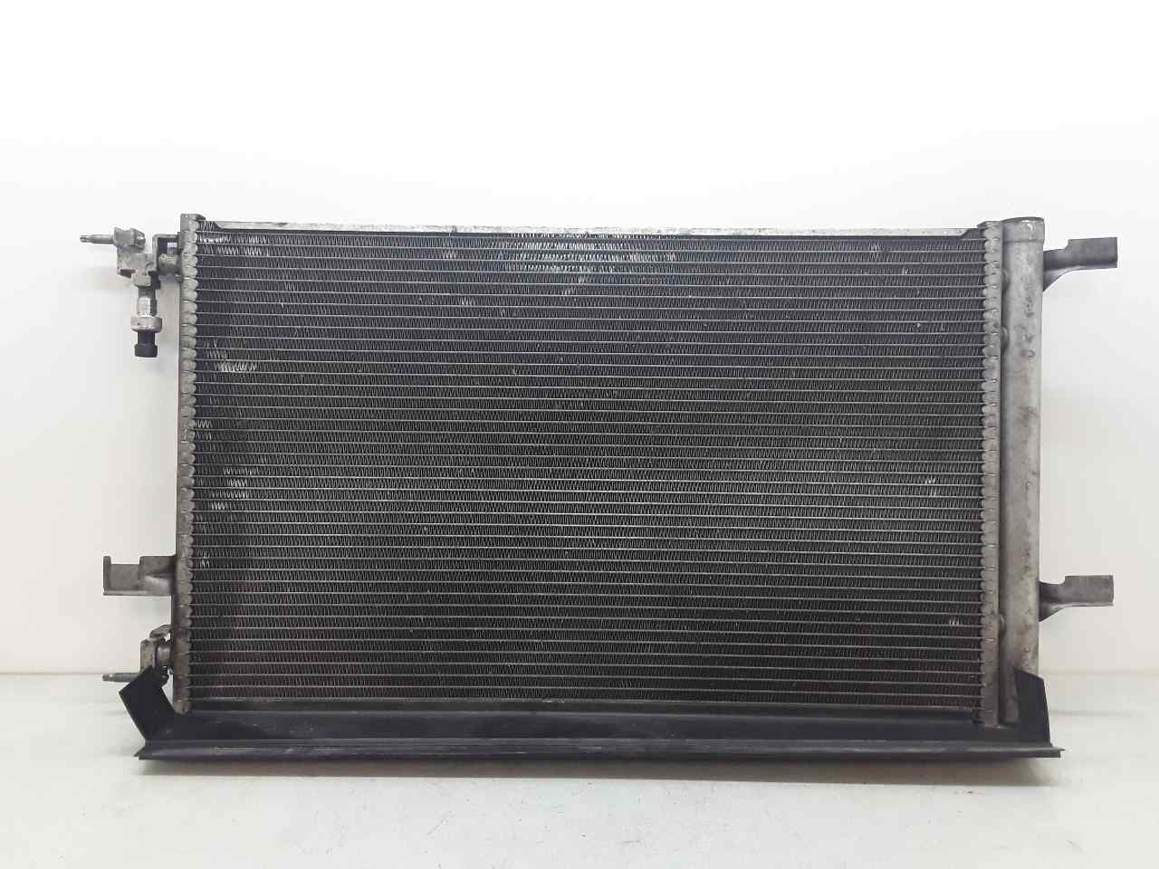 Condensador / radiador aire acondicionado, foto 1 de 6