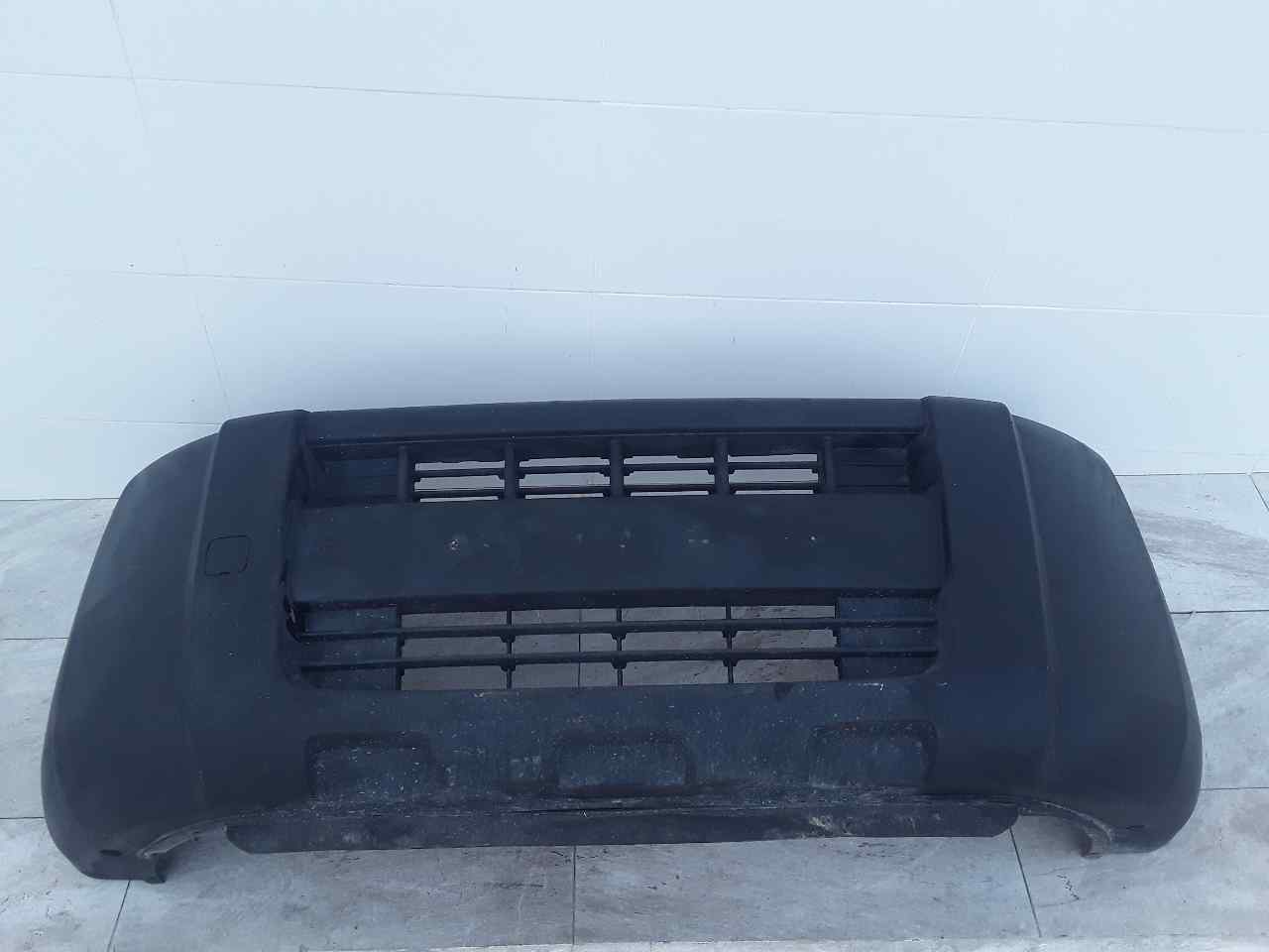 Paragolpes delantero, foto 1 de 10