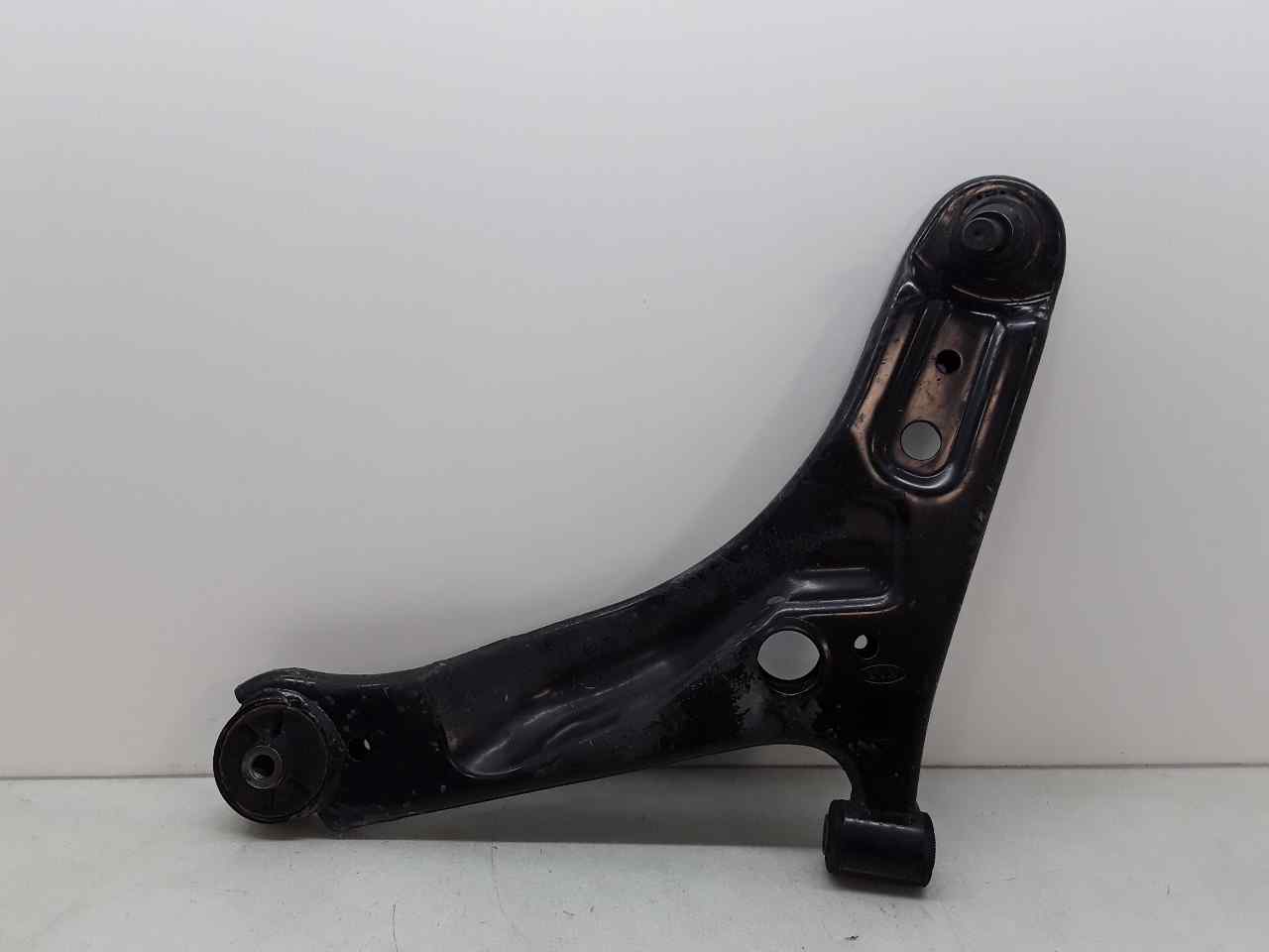 Brazo suspension delantero izquierdo