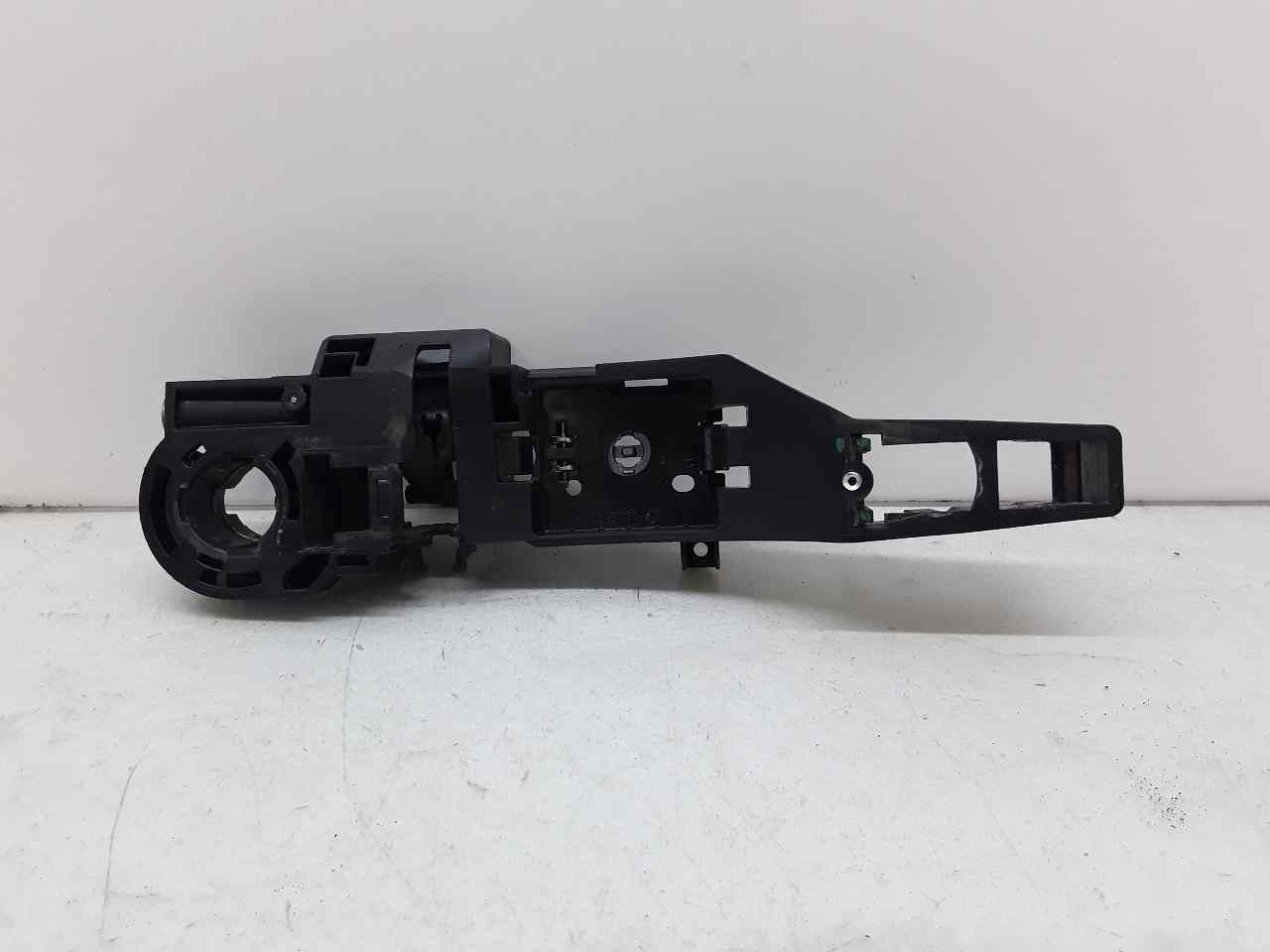 Soporte maneta exterior delantera izquierda
