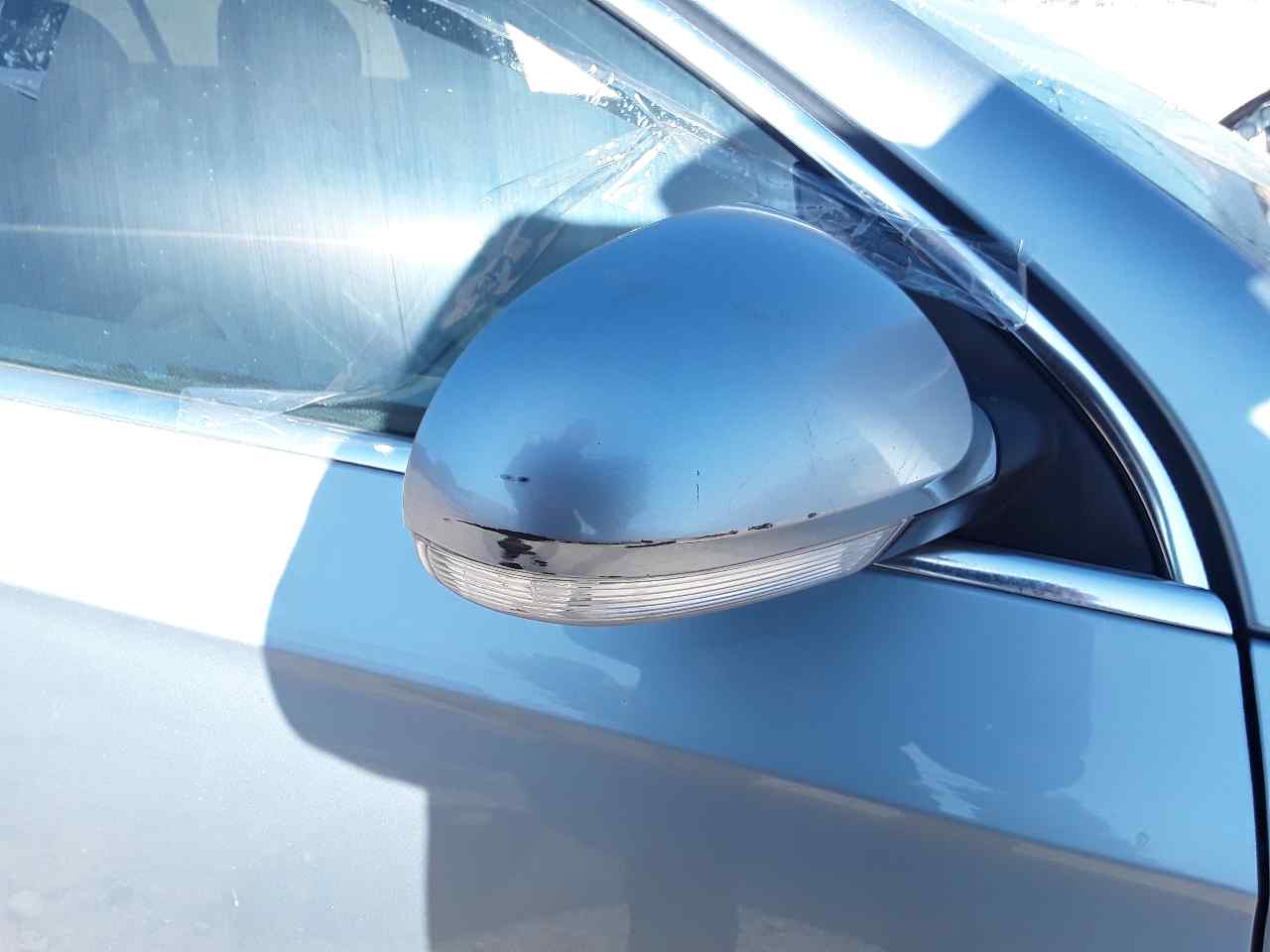 Retrovisor derecho