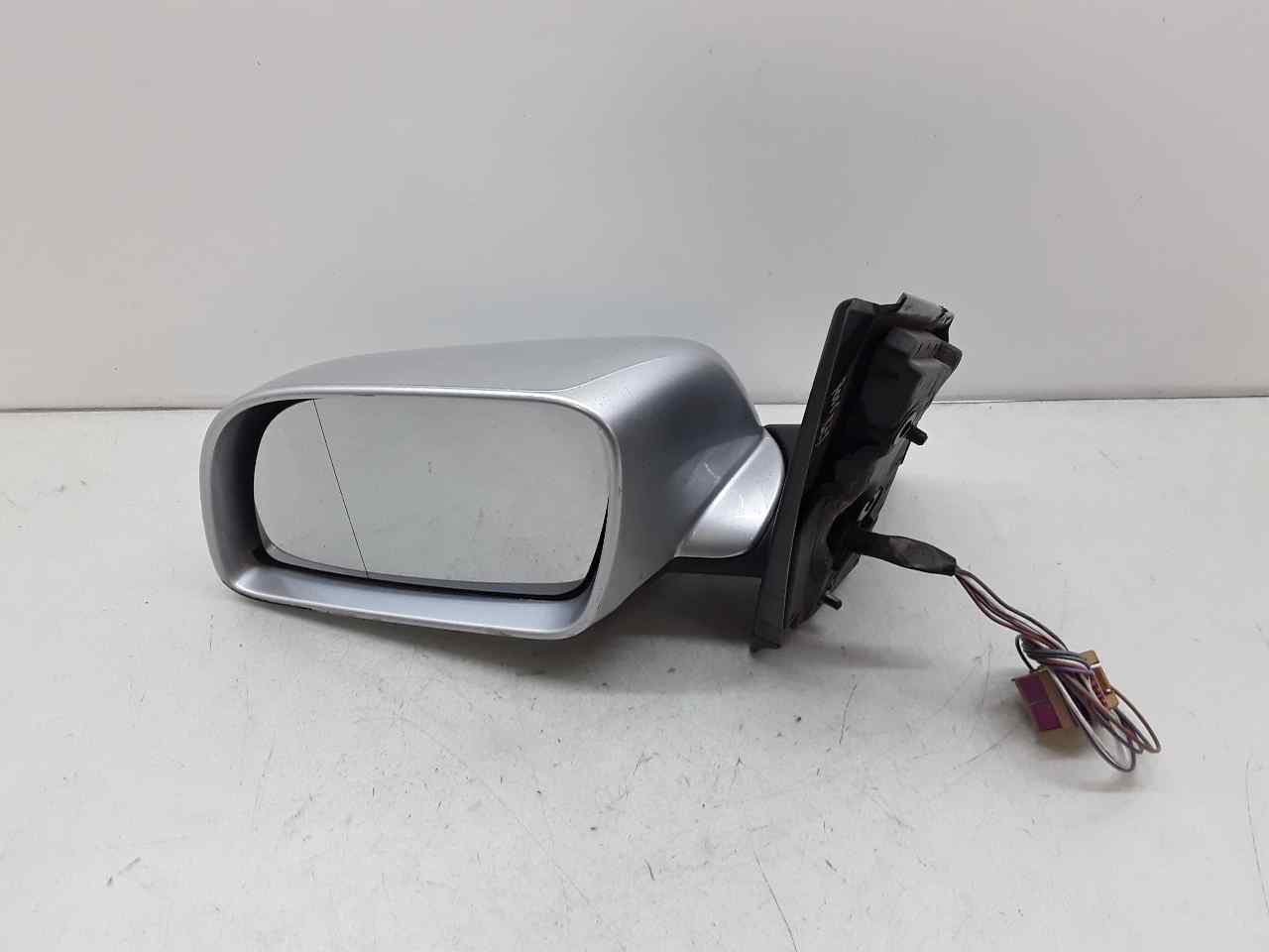 Retrovisor izquierdo