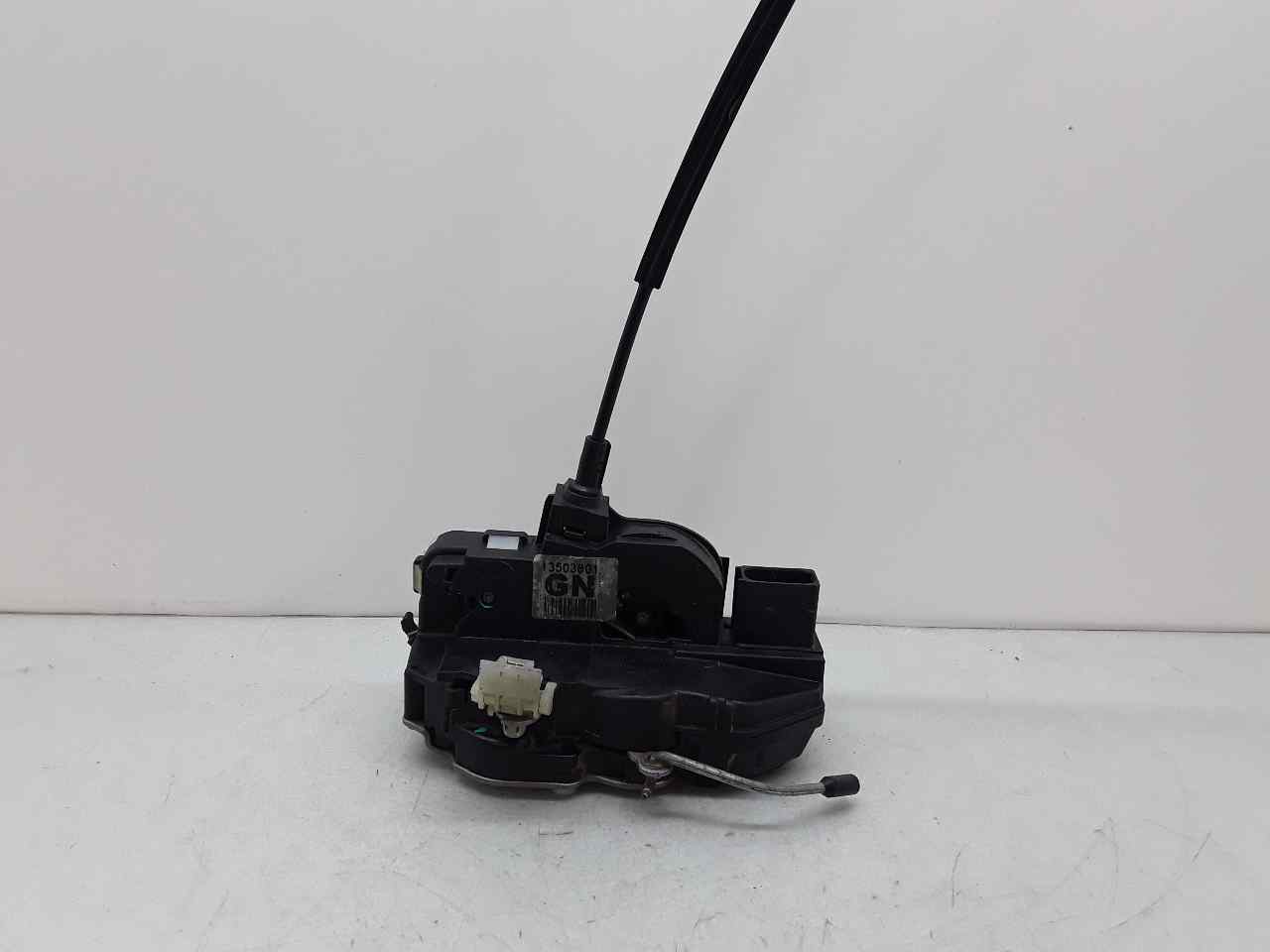 Cerradura puerta delantera izquierda