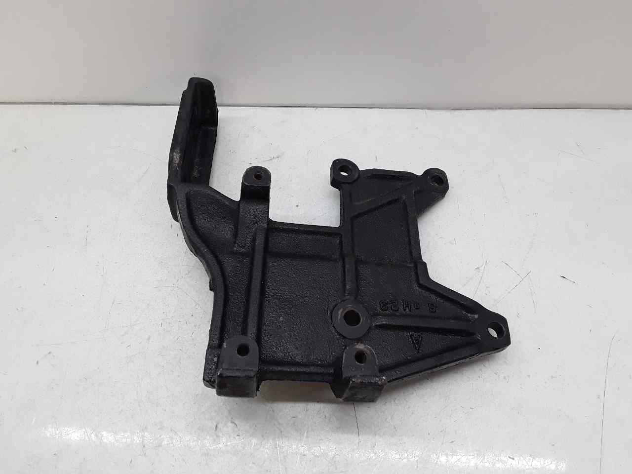 Soporte alternador