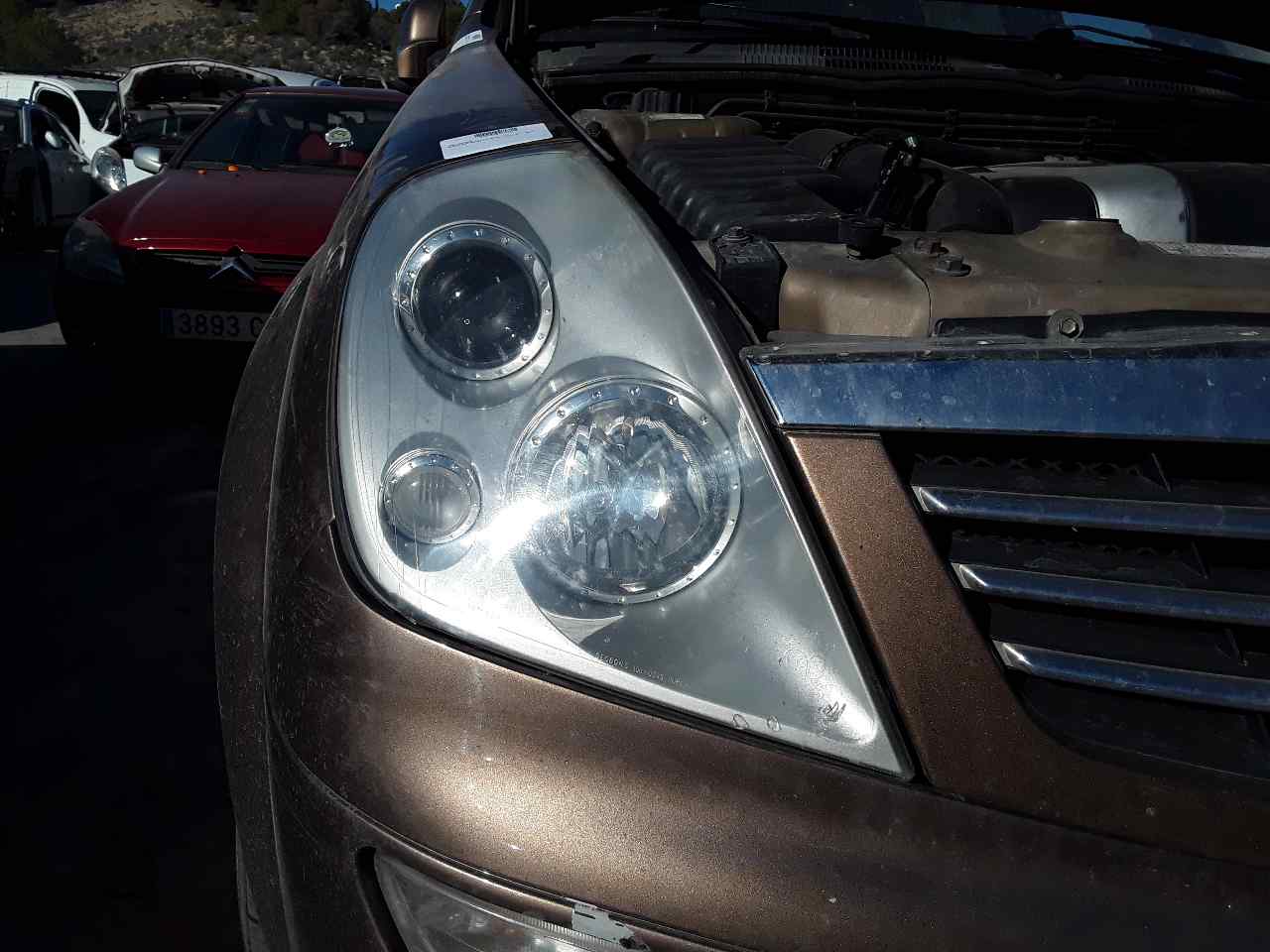 Faro derecho, foto 1 de 3