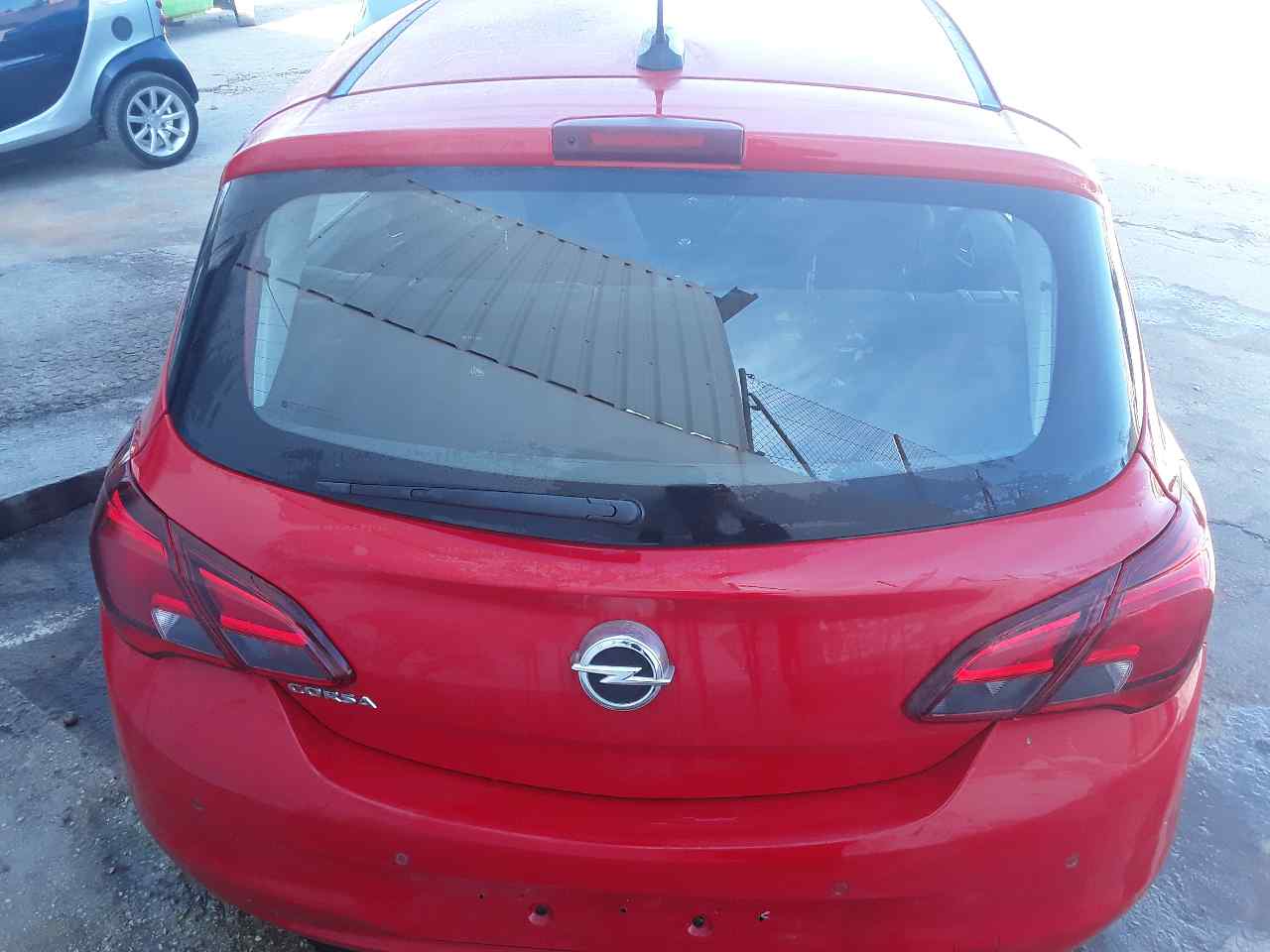 Porton trasero, foto 1 de 1