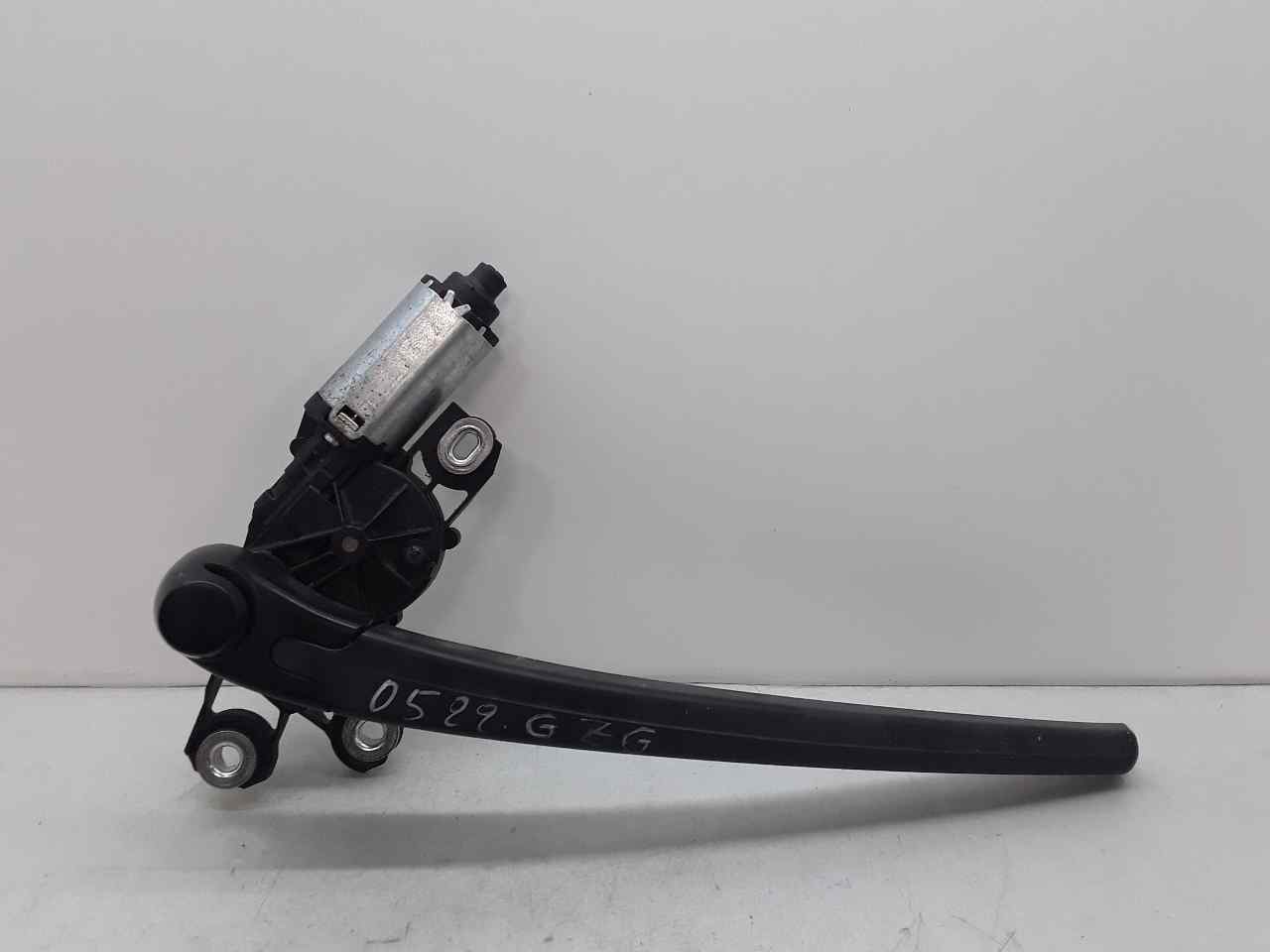 Motor limpia trasero