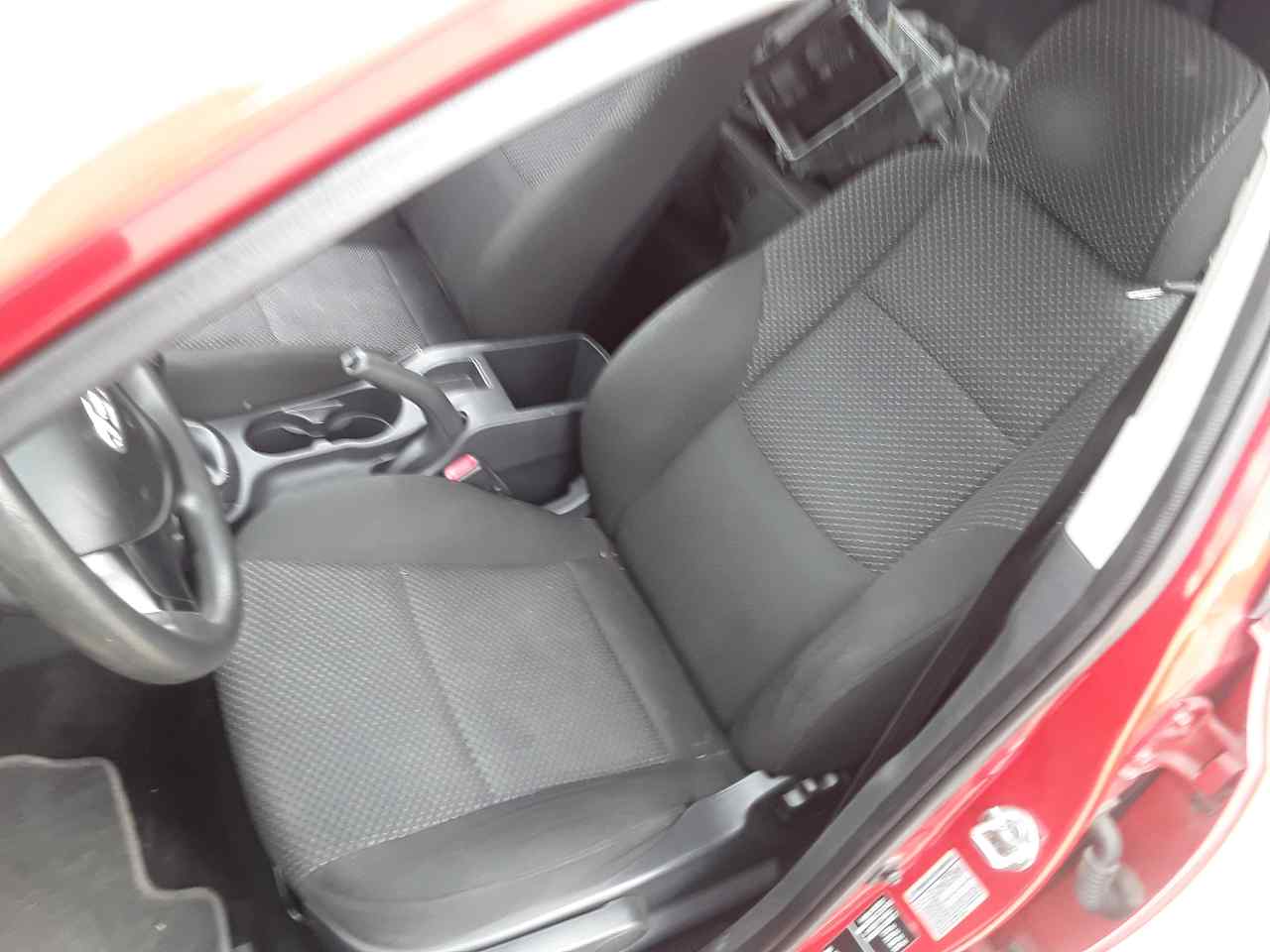 Asiento delantero izquierdo