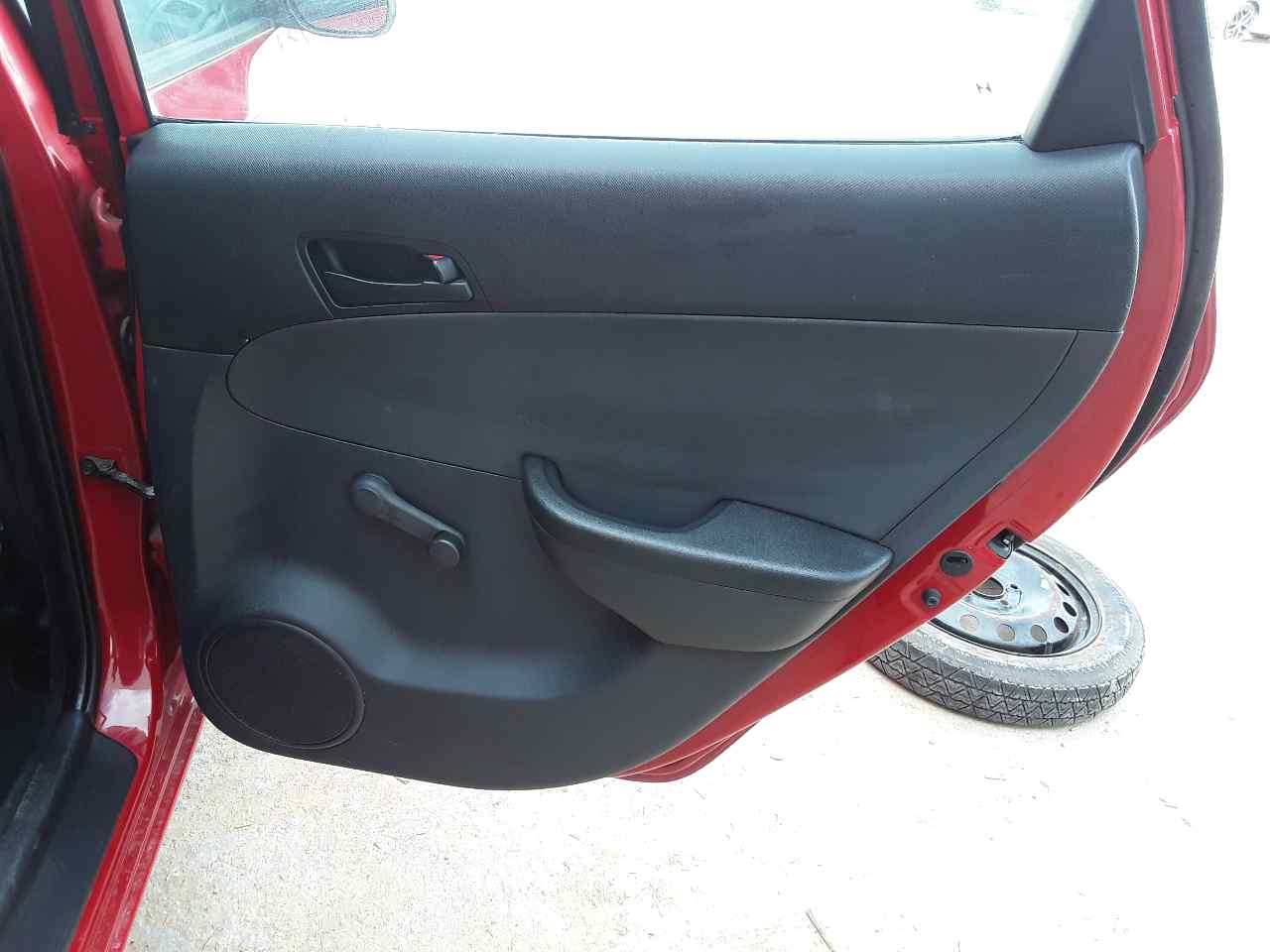 Guarnecido puerta trasera derecha