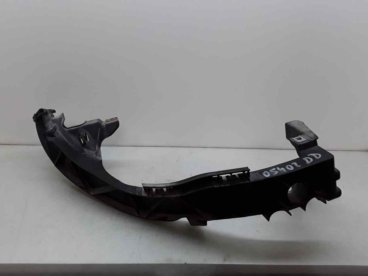 Right under-headlight trim, photo 1 of 7