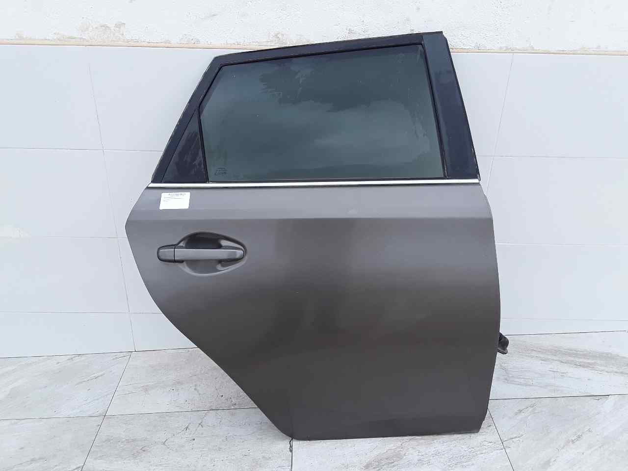 Puerta trasera derecha