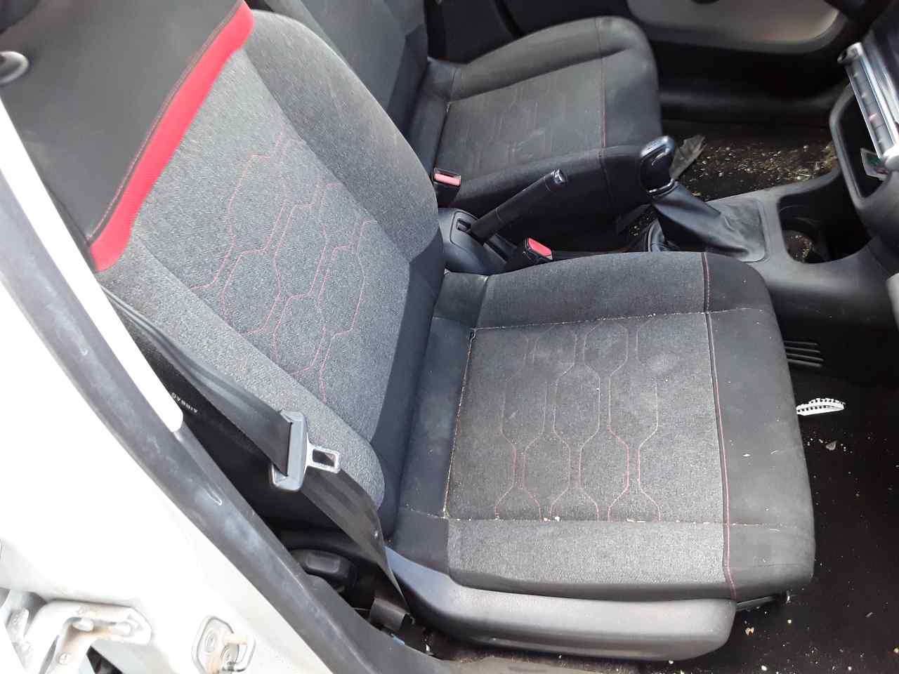 Asiento delantero derecho, foto 1 de 1