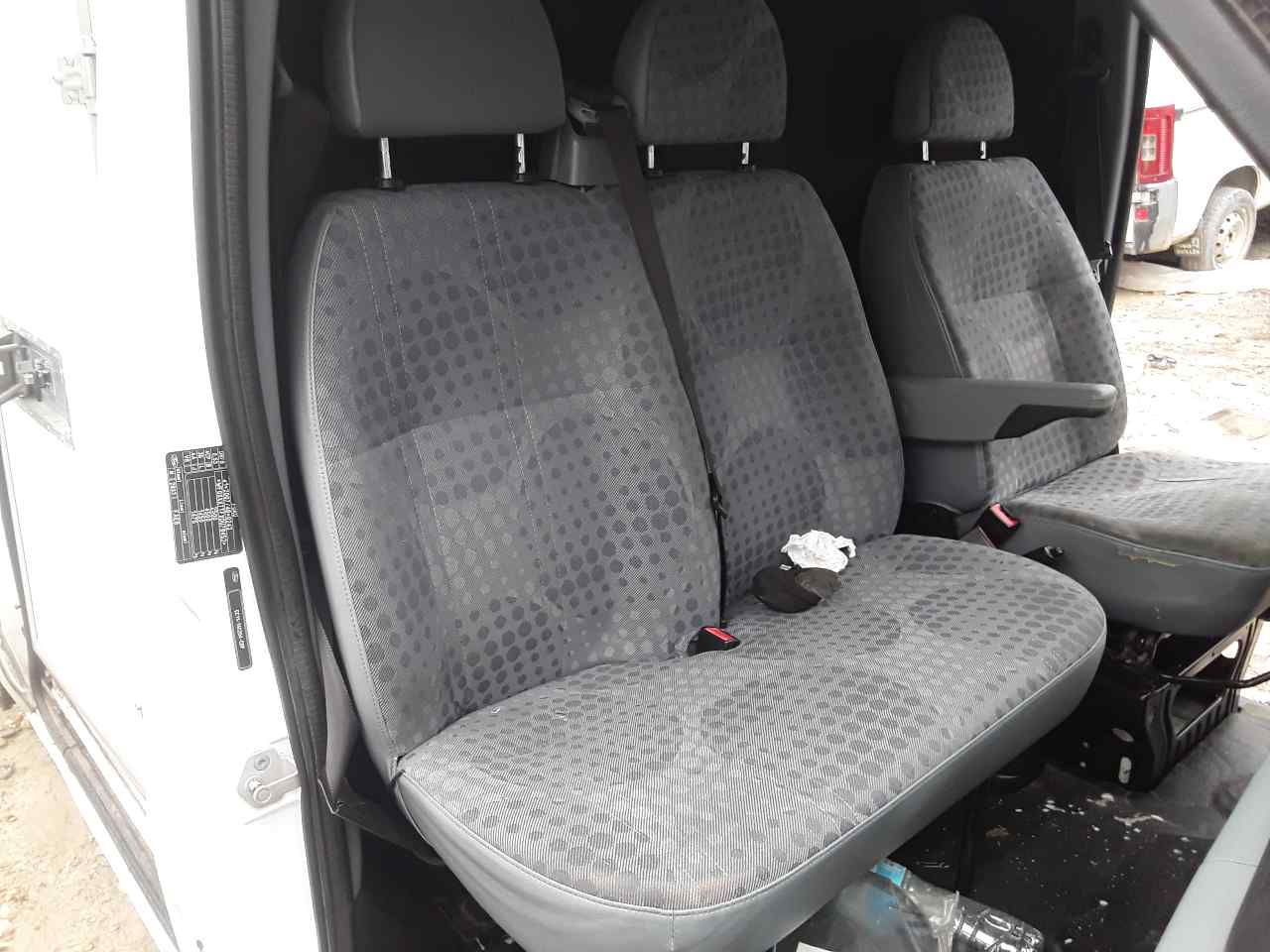 Asiento doble, foto 1 de 1