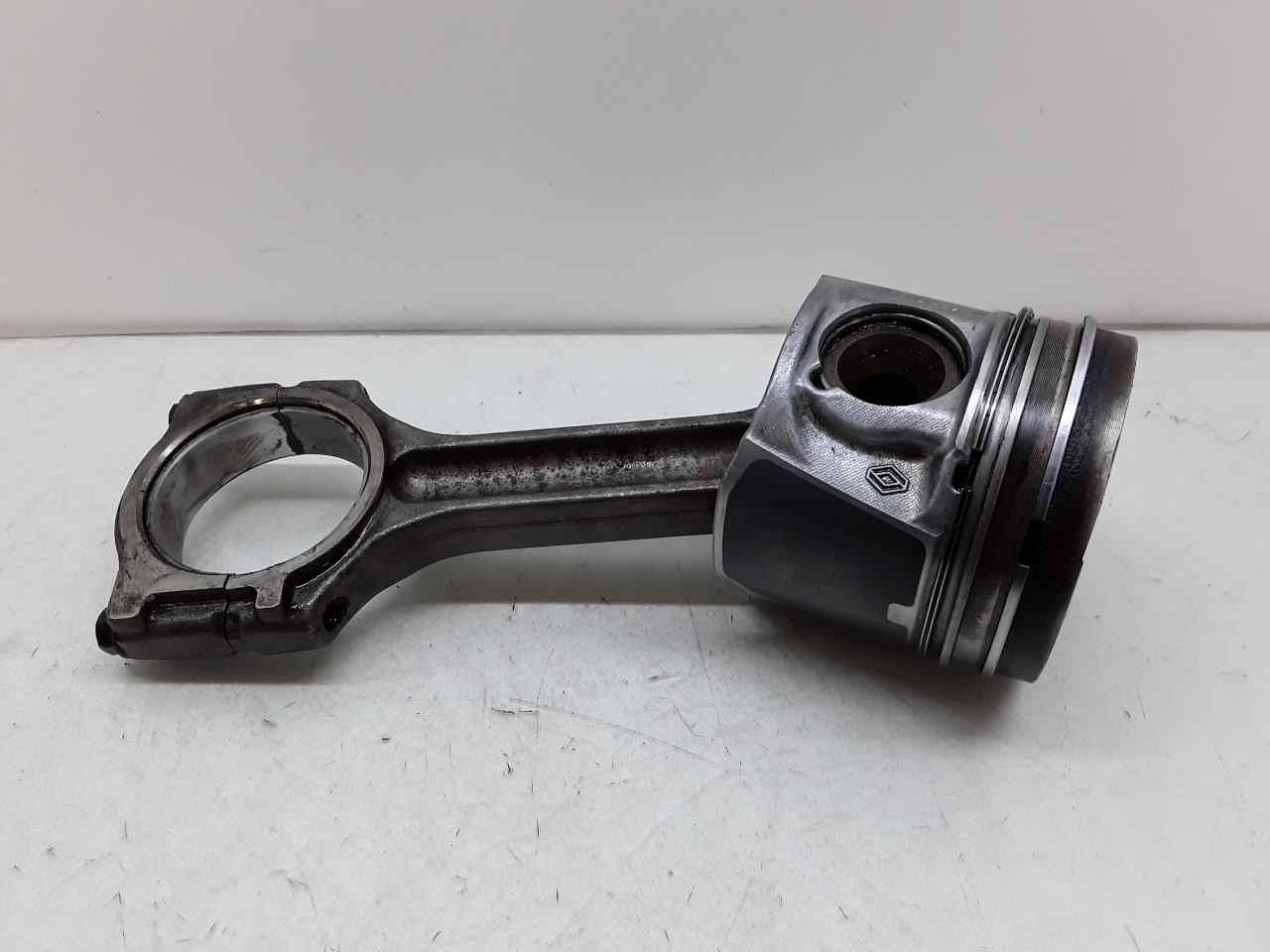 Piston