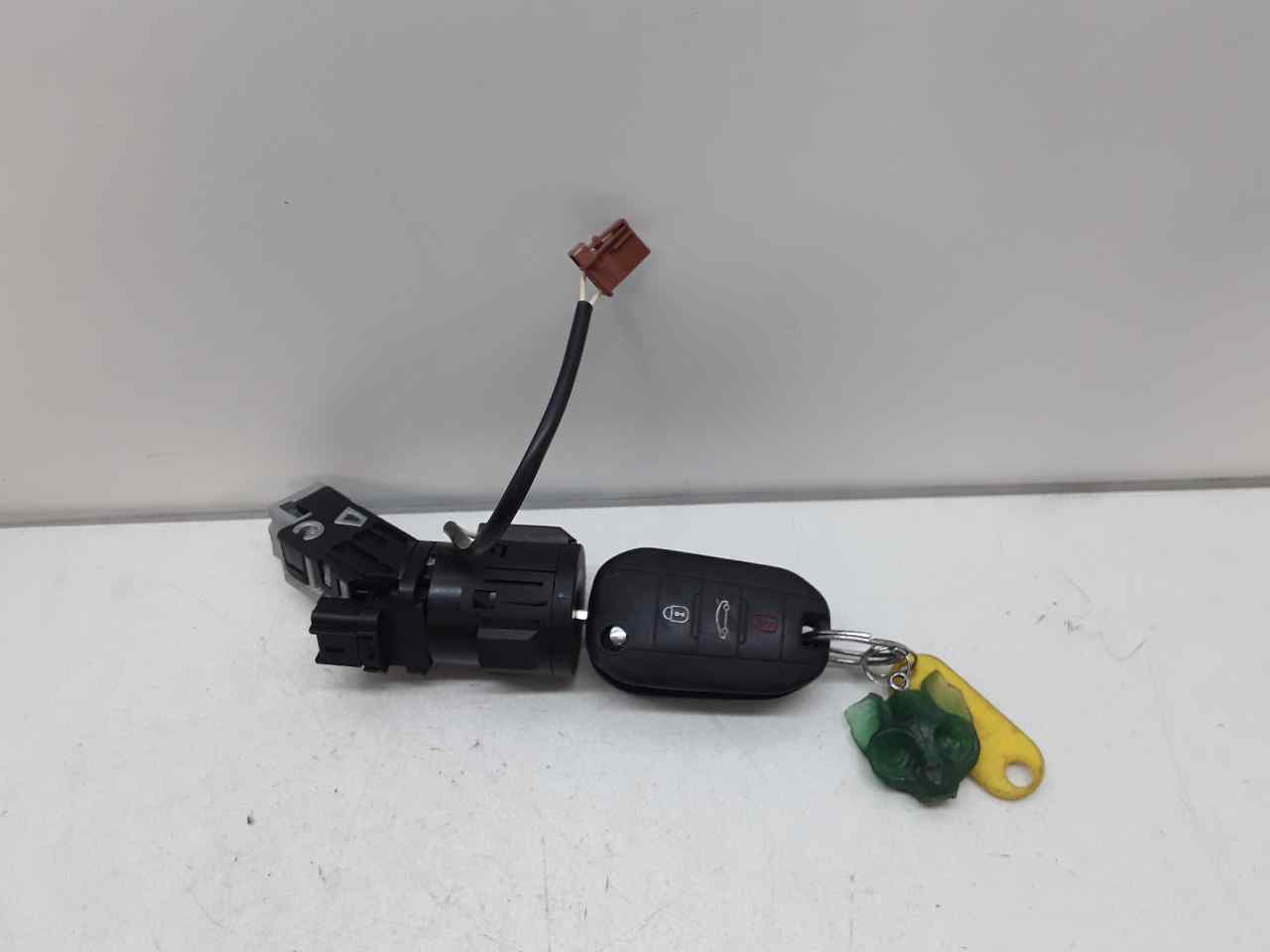 Antirrobo / llave contacto, foto 1 de 4