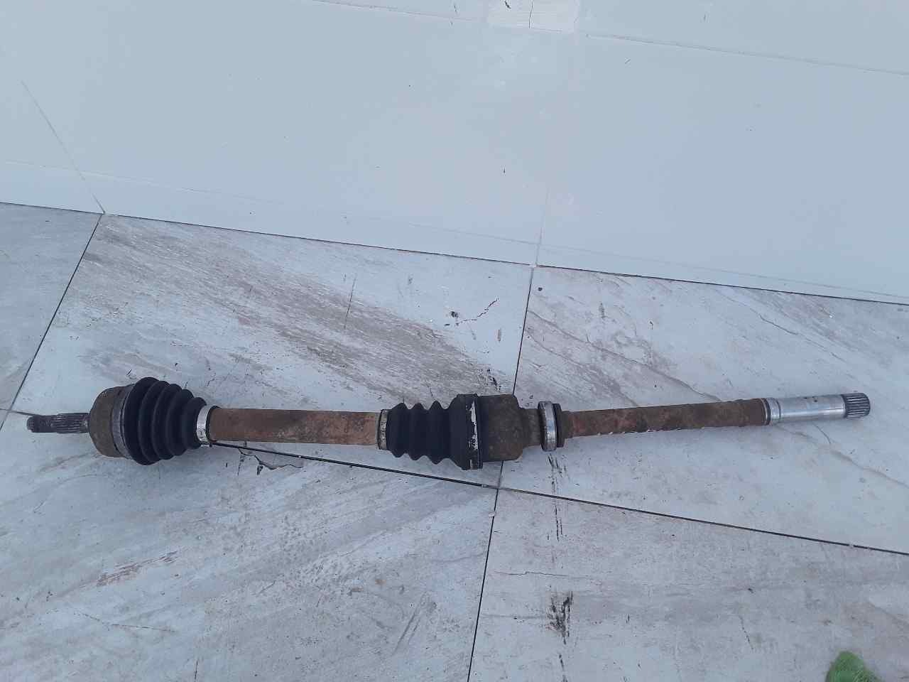 Transmision delantera derecha