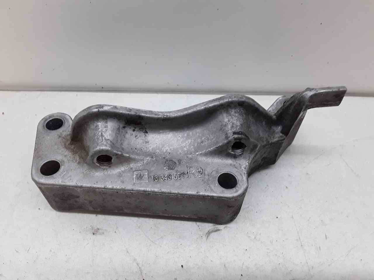 Engine mount, photo 1 of 3