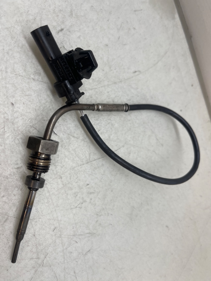 Sensor