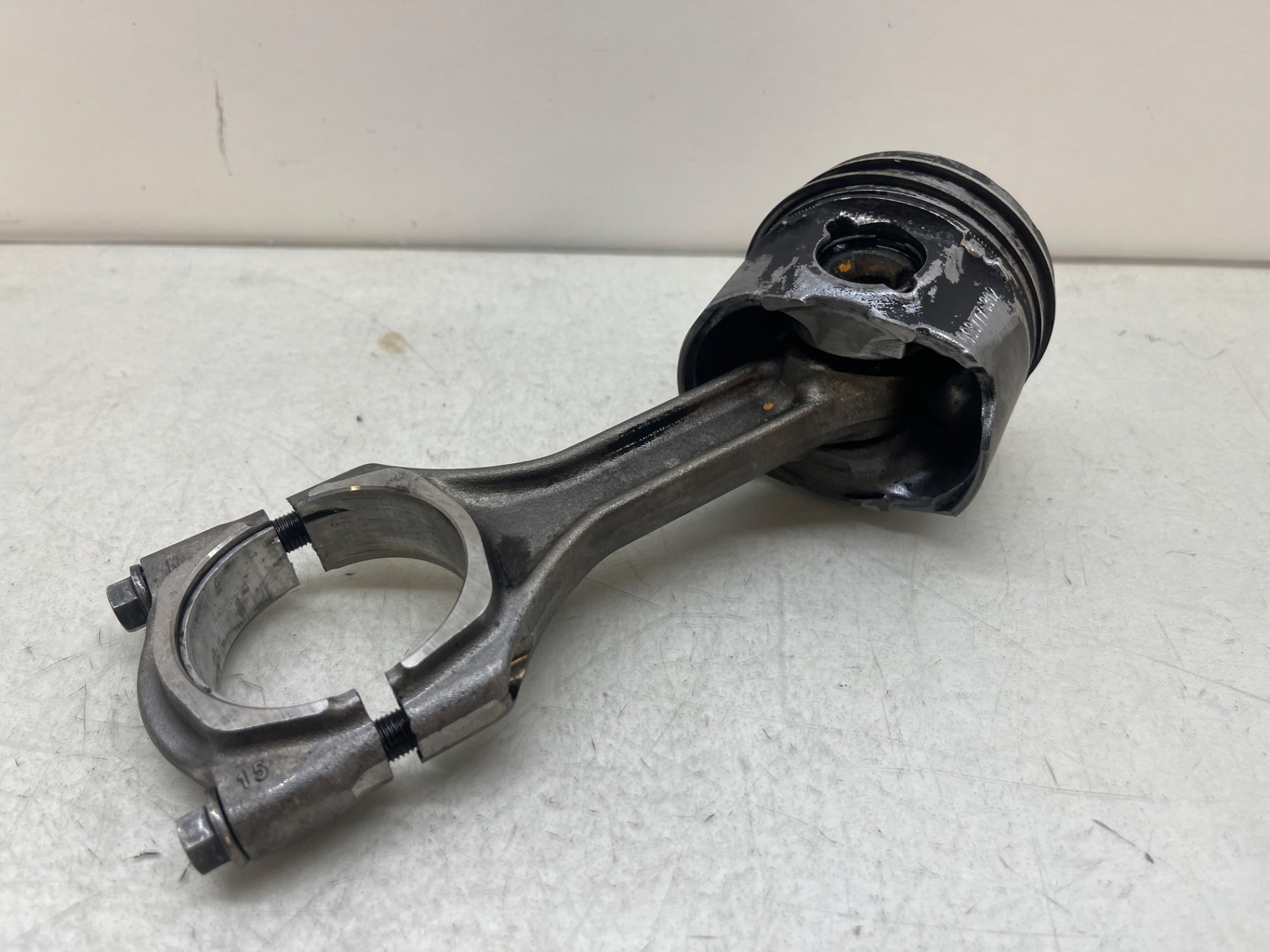 Piston