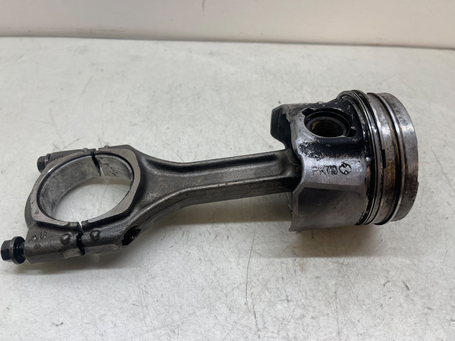 Piston