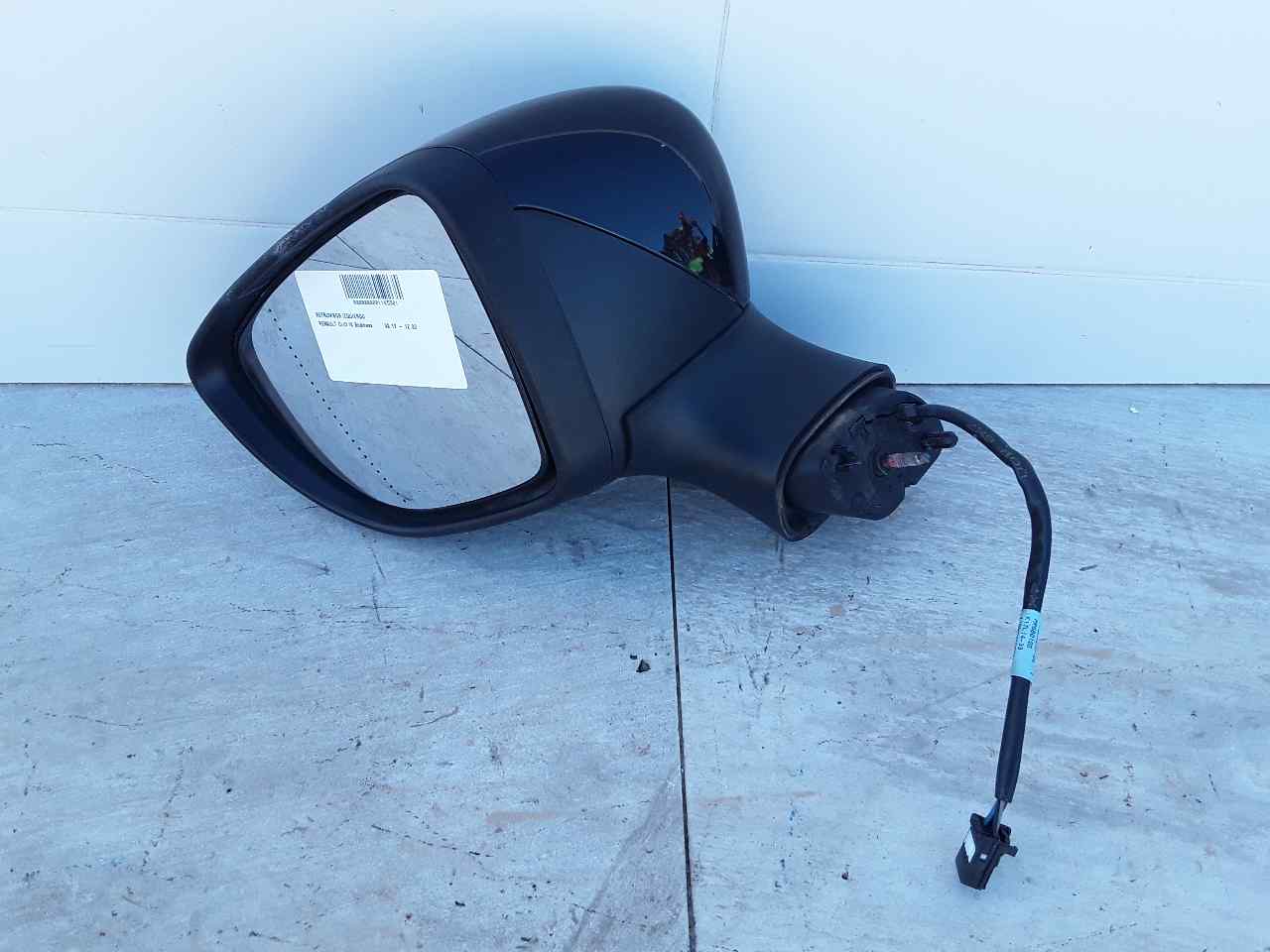 Retrovisor izquierdo