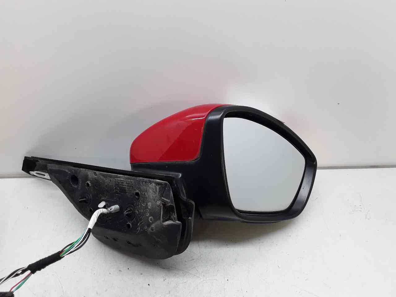 Retrovisor derecho, foto 1 de 8