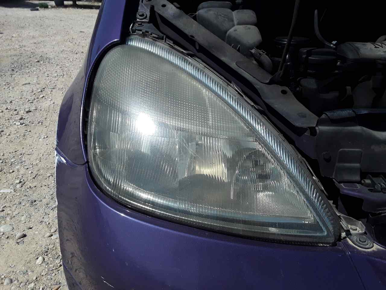 Faro destro, foto 1 di 1