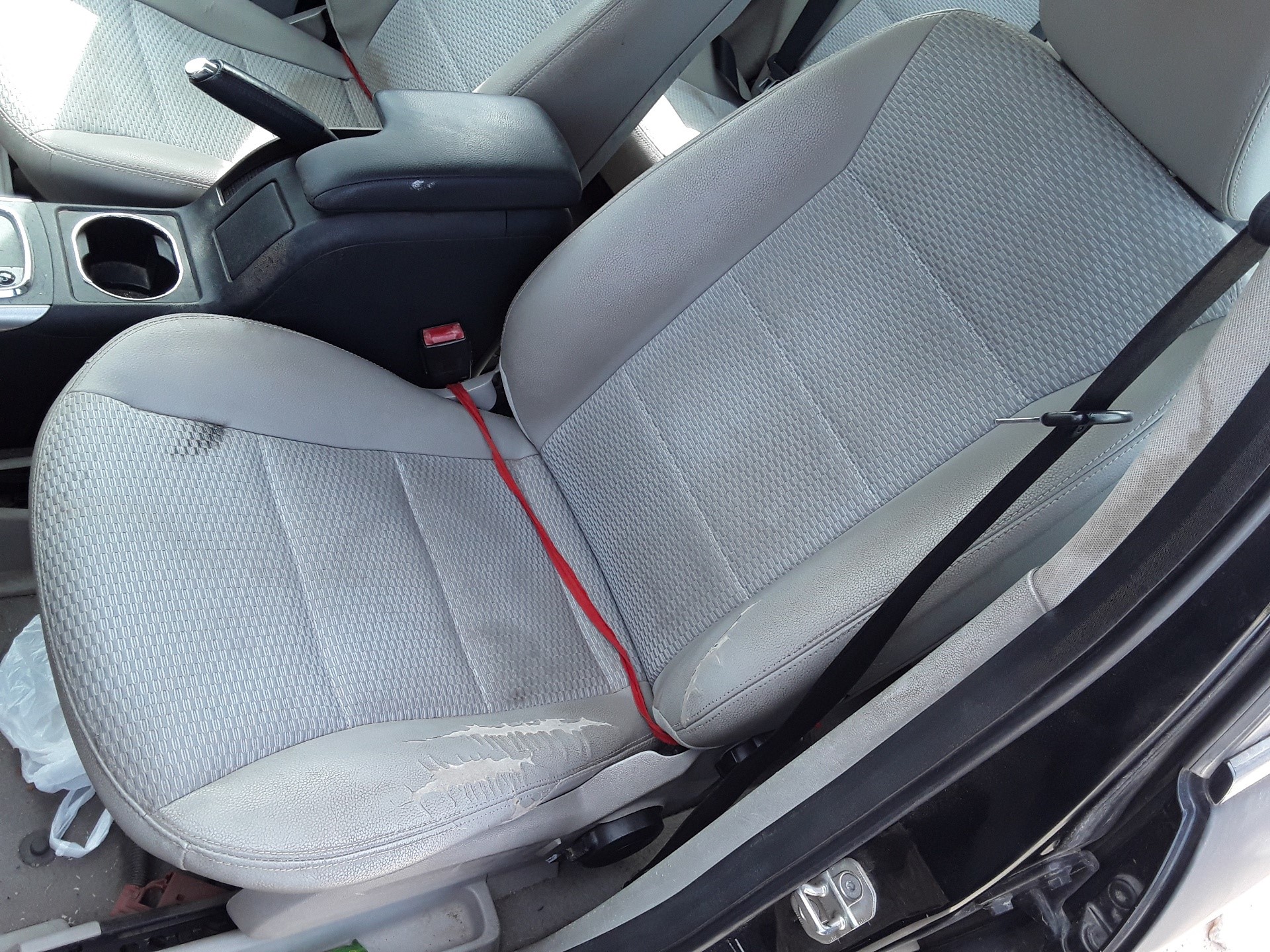 Asiento delantero izquierdo, foto 1 de 1