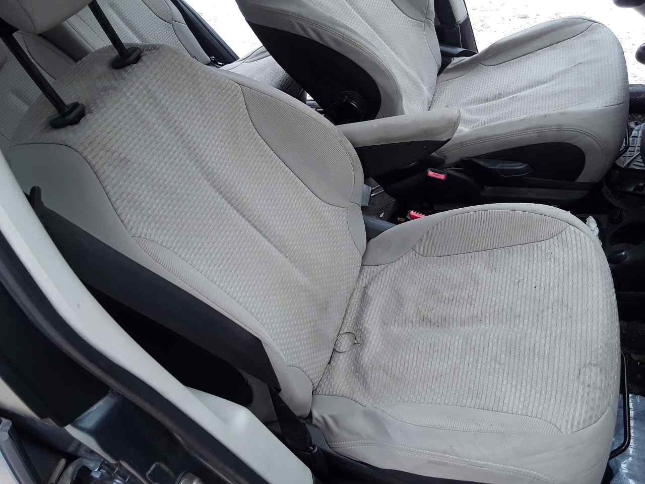 Asiento delantero derecho, foto 1 de 1