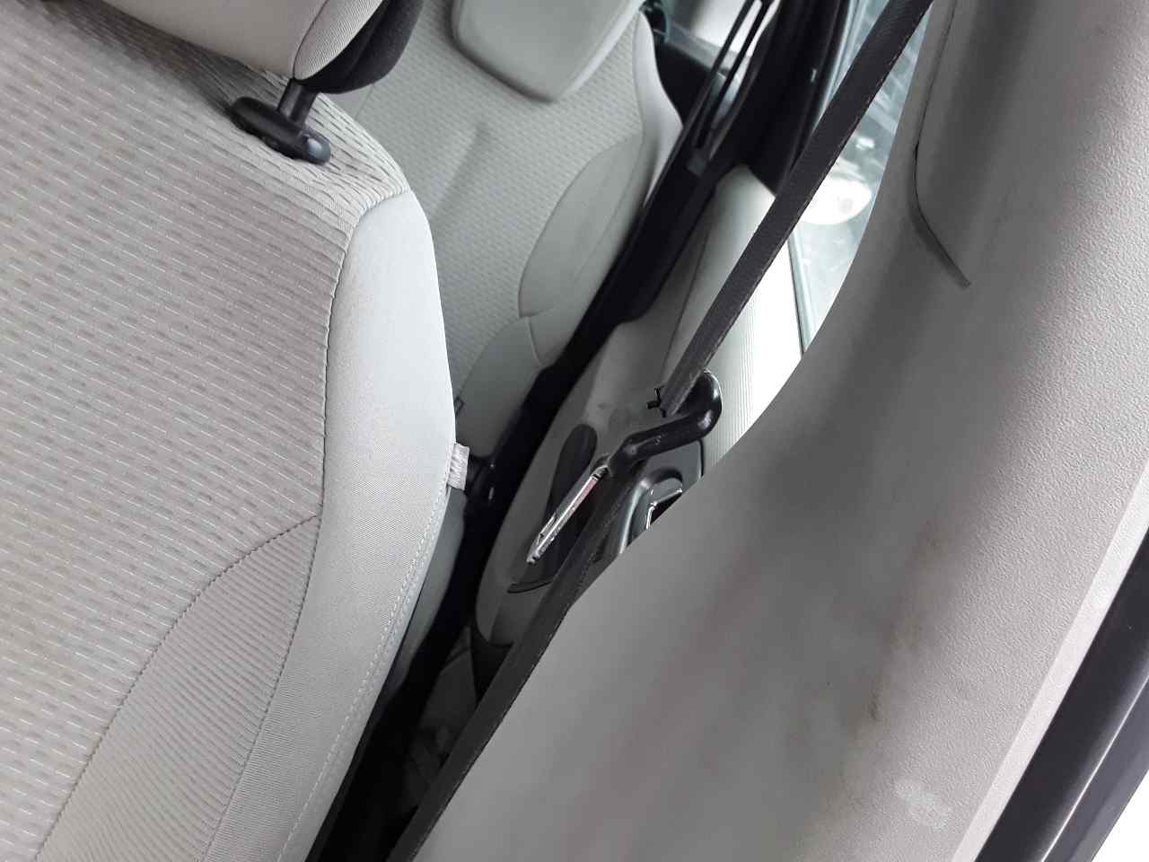 Cinturon seguridad delantero izquierdo
