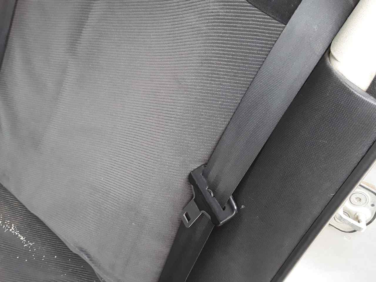 Cinturon seguridad trasero izquierdo