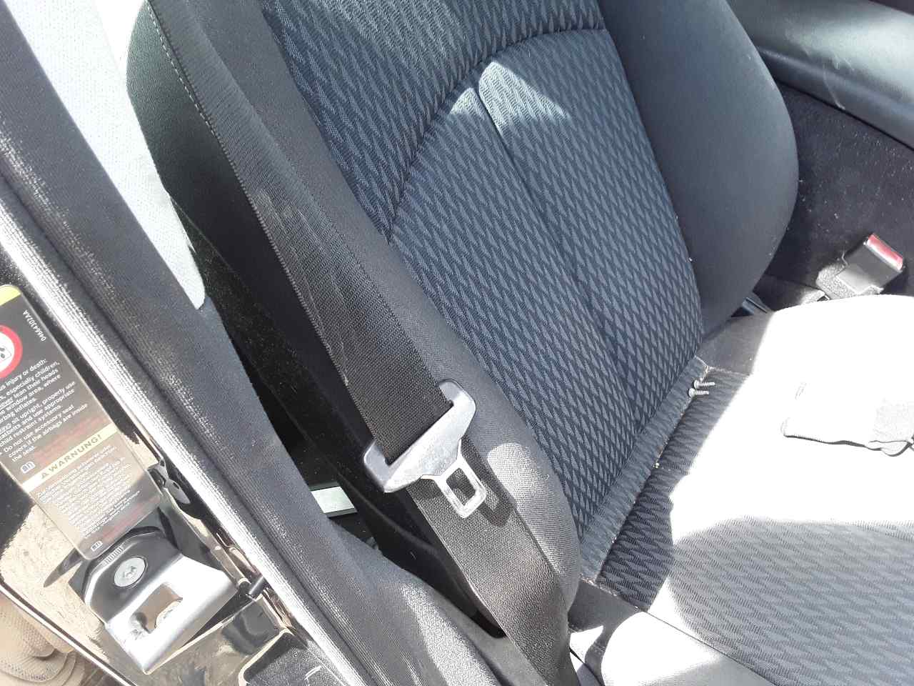 Cinturon seguridad delantero derecho