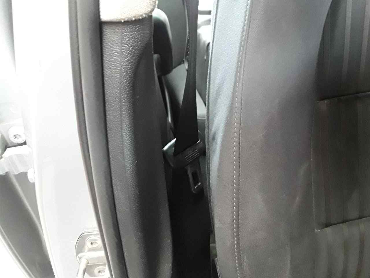 Front right seat belt, photo 1 of 1