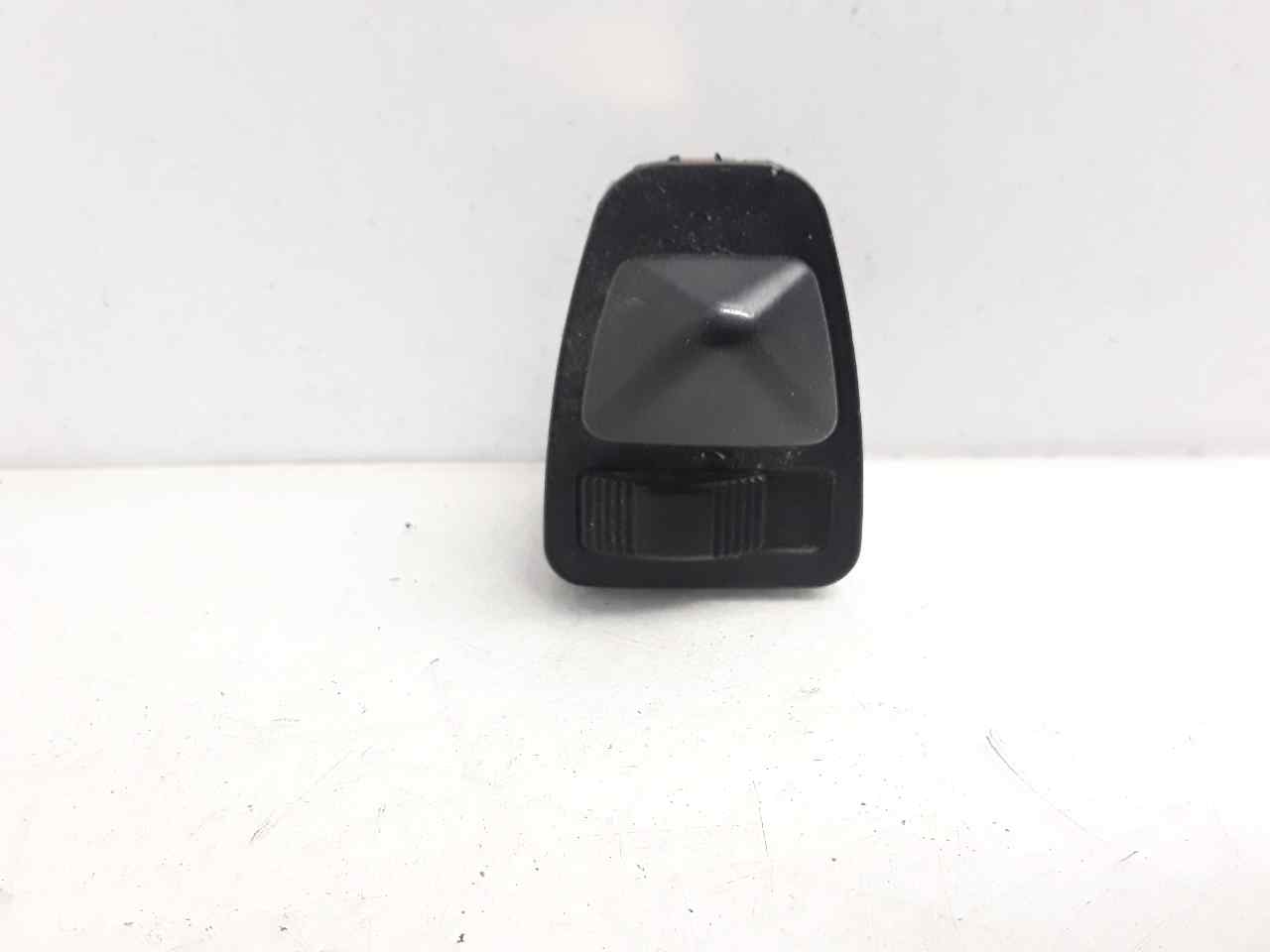 Mando retrovisor, foto 1 de 3