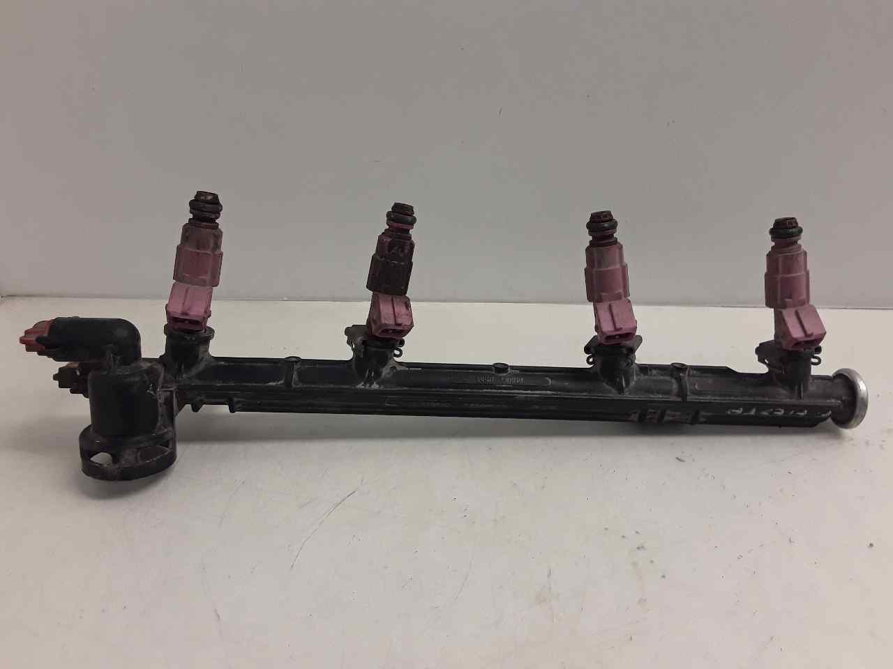 Fuel rail, photo 1 of 3