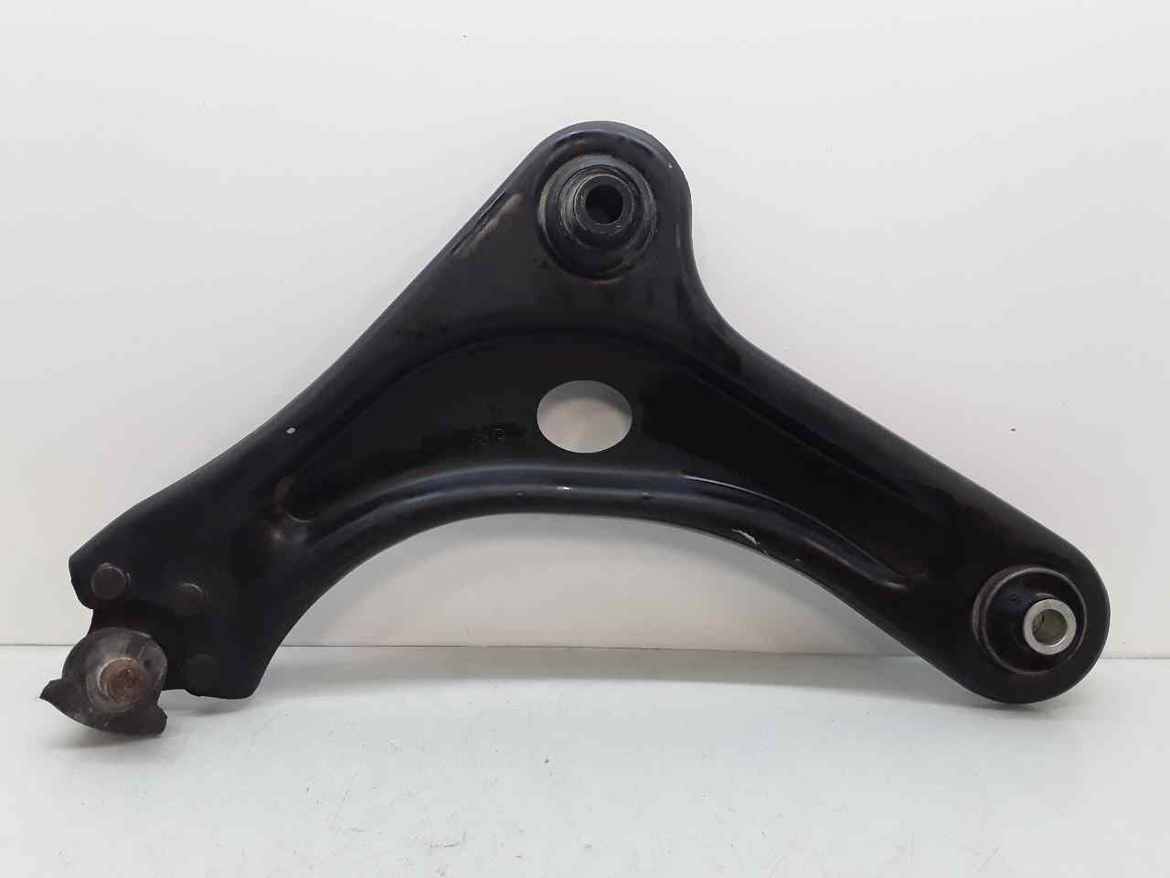 Brazo suspension delantero izquierdo