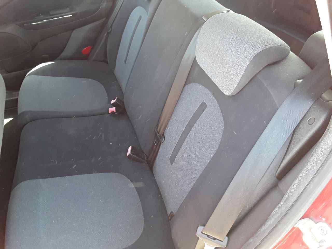 Asientos traseros, foto 1 de 1