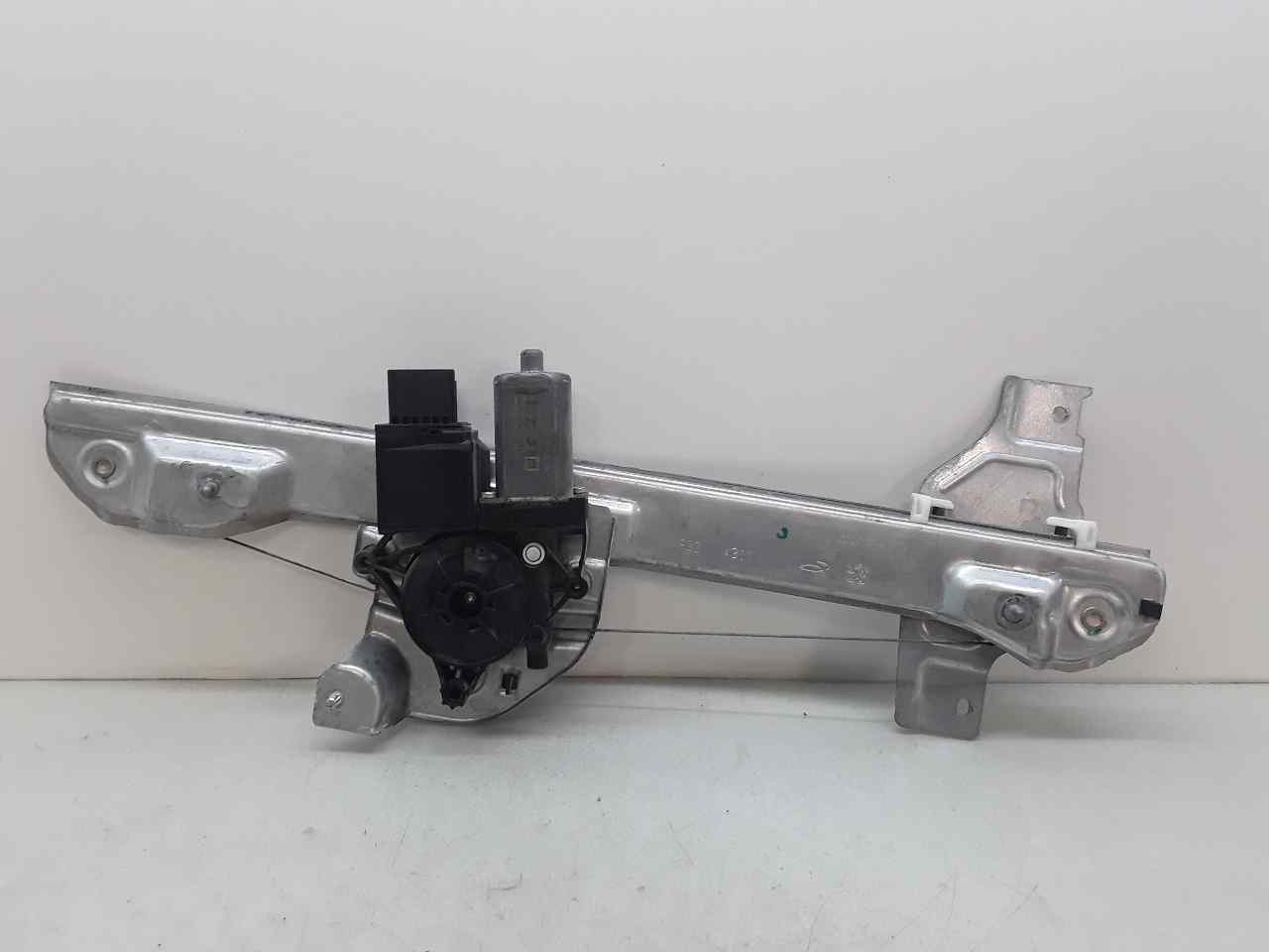 Elevalunas delantero izquierdo, foto 1 de 4