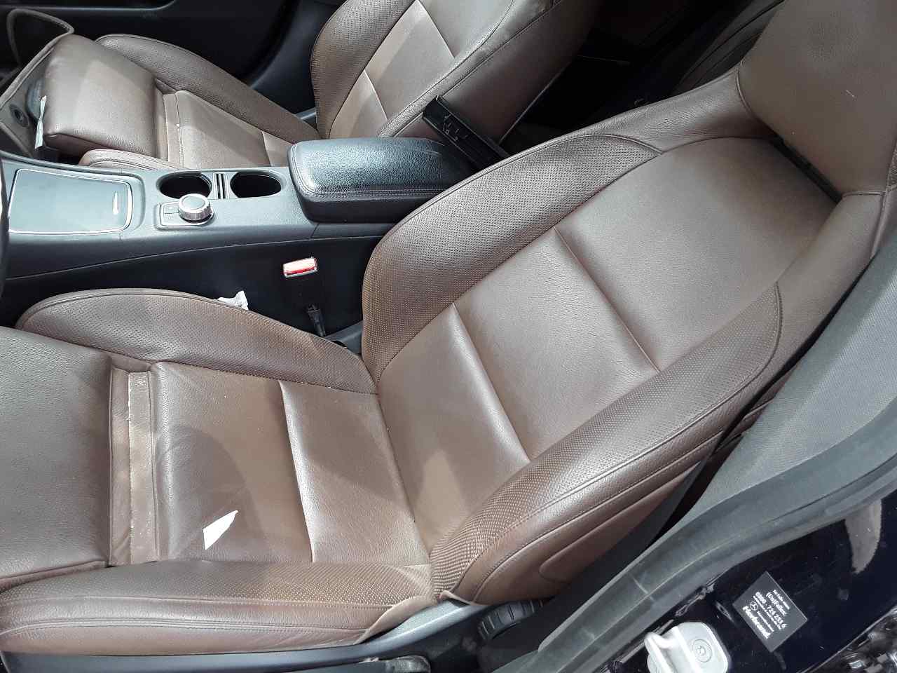 Front left seat, photo 1 of 1
