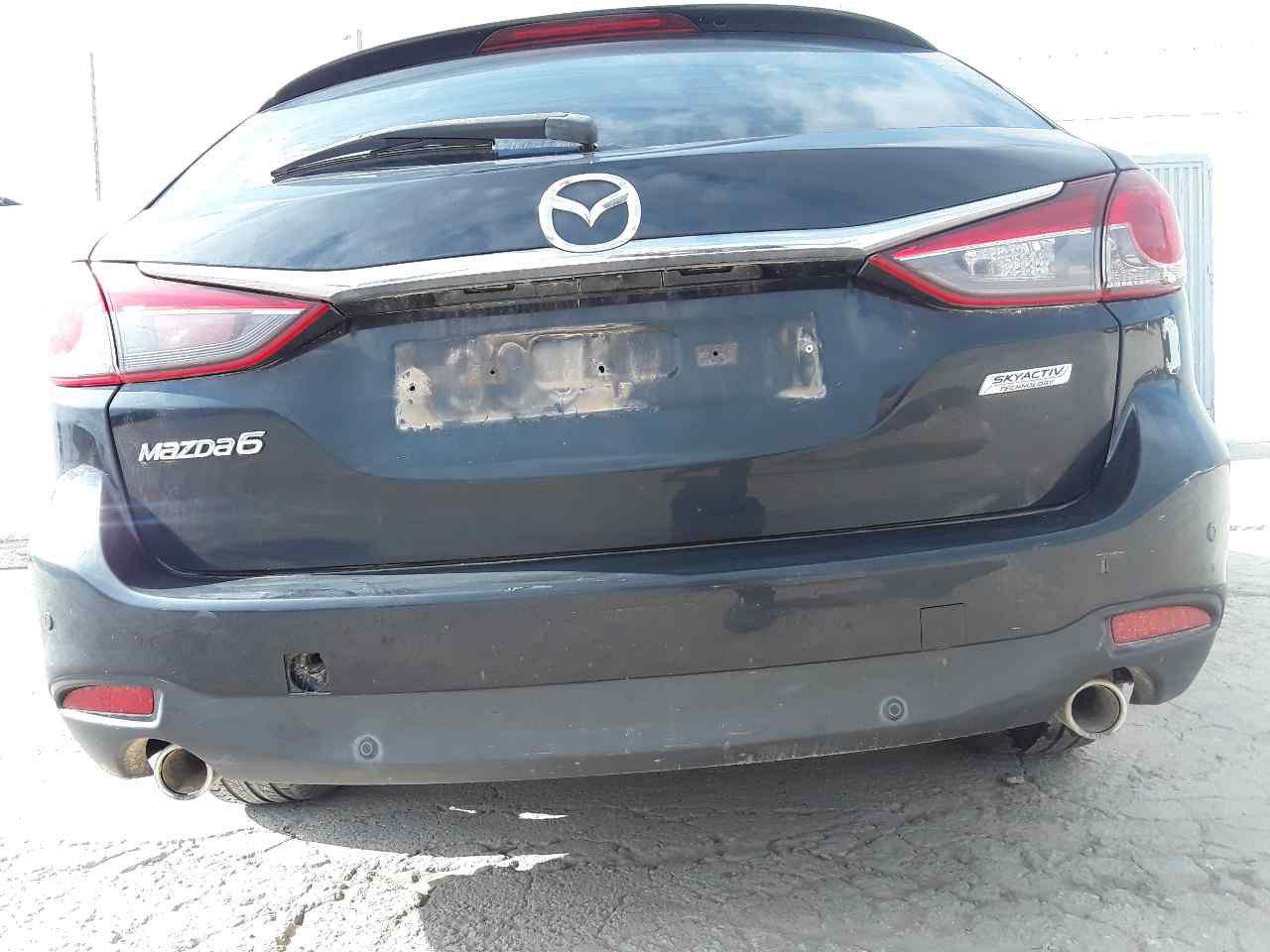 Paragolpes trasero, foto 1 de 3