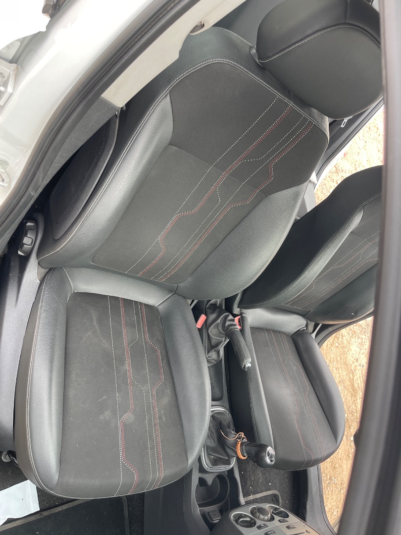 Asiento delantero derecho, foto 1 de 1