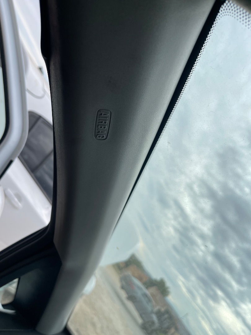 Airbag de cortina dianteiro esquerdo, foto 1 de 1